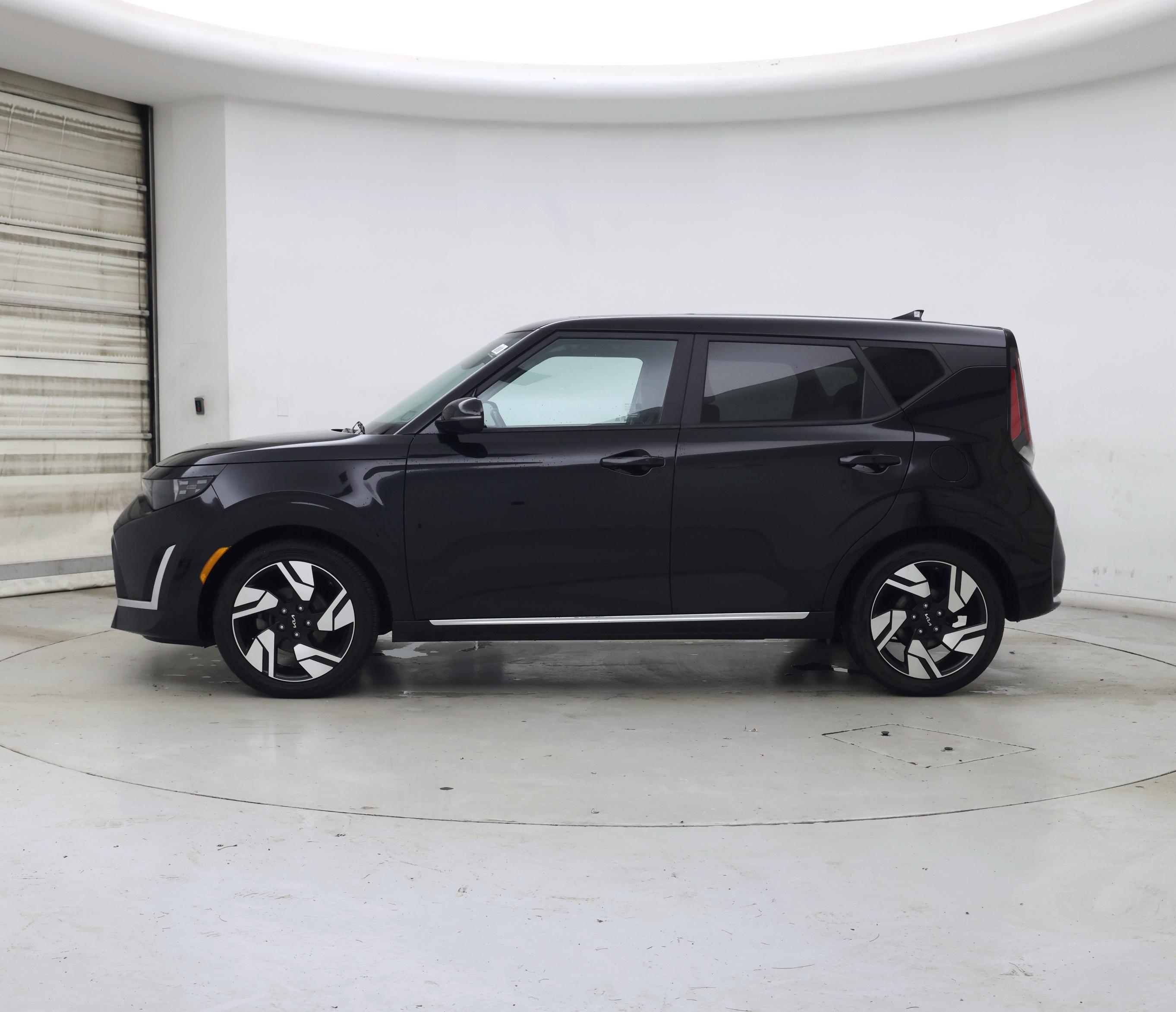 Thumbnail: 2023 Kia Soul - 3