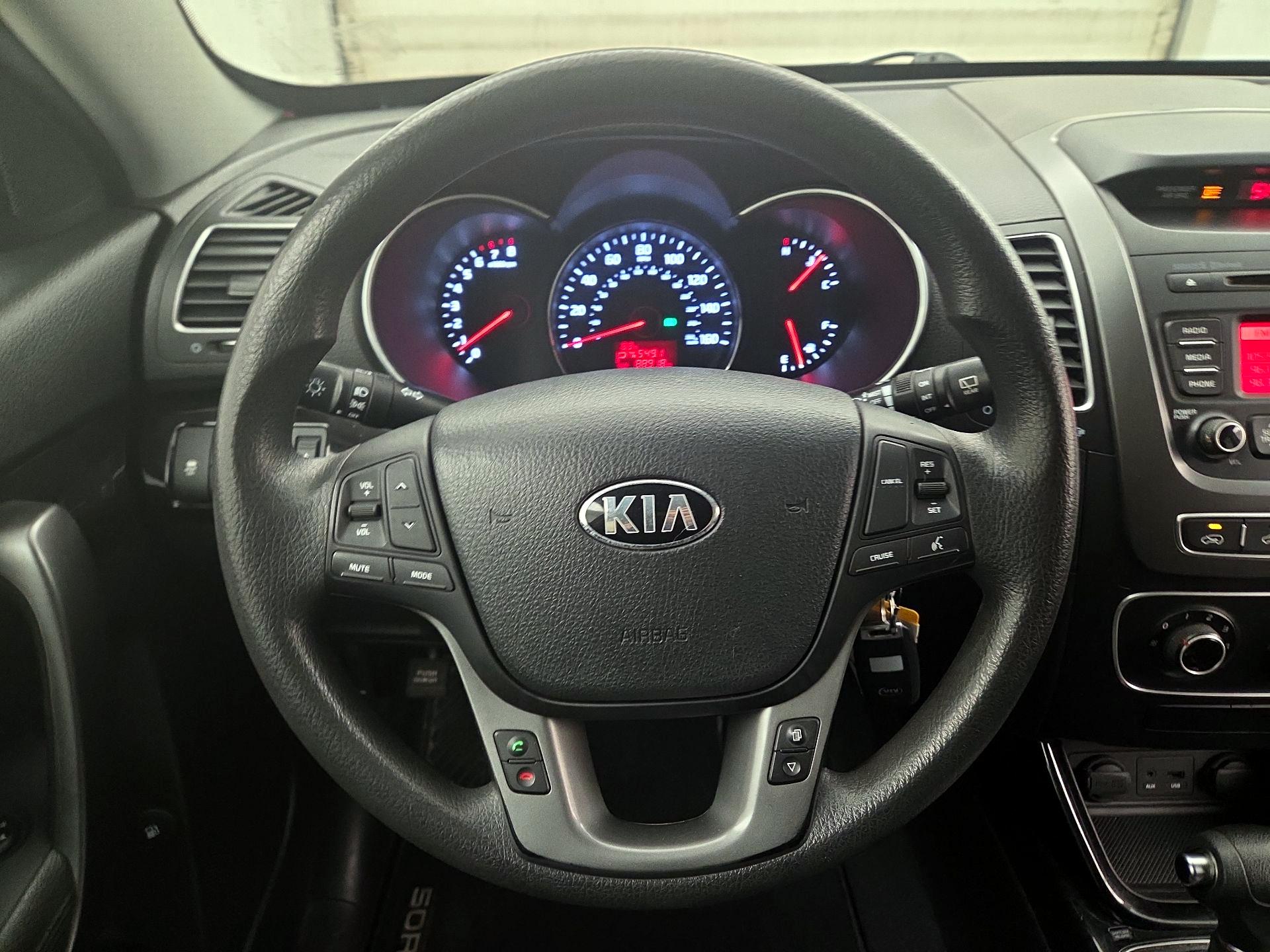 Thumbnail: 2015 Kia Sorento - 10