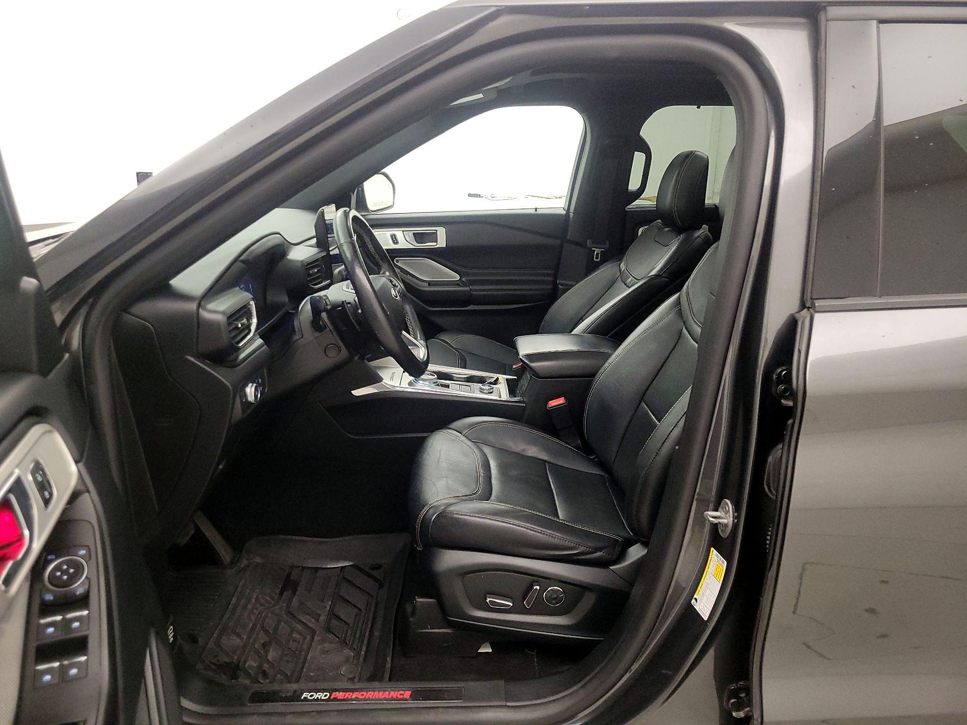 Thumbnail: 2020 Ford Explorer - 11