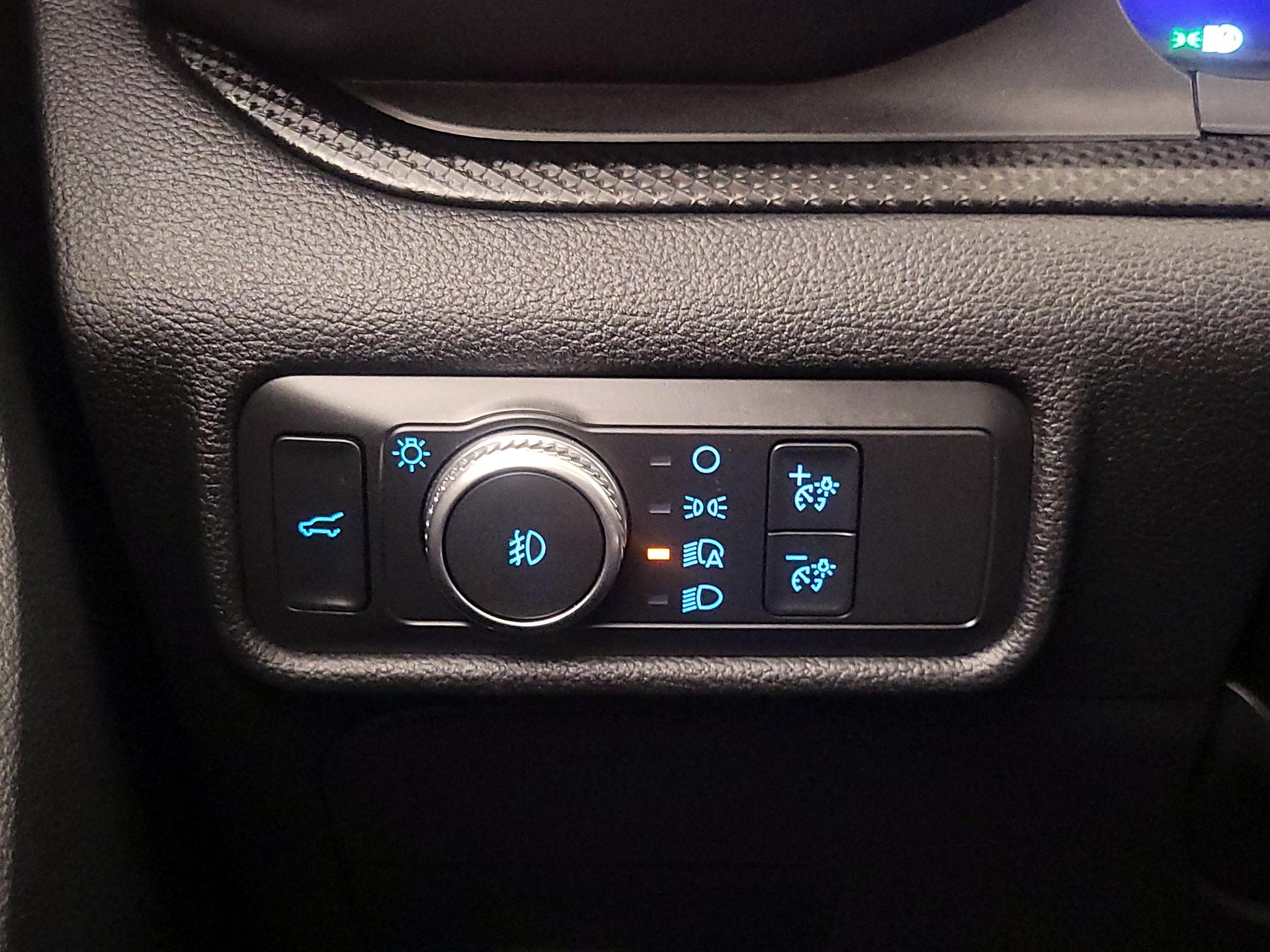 Thumbnail: 2020 Ford Explorer - 13