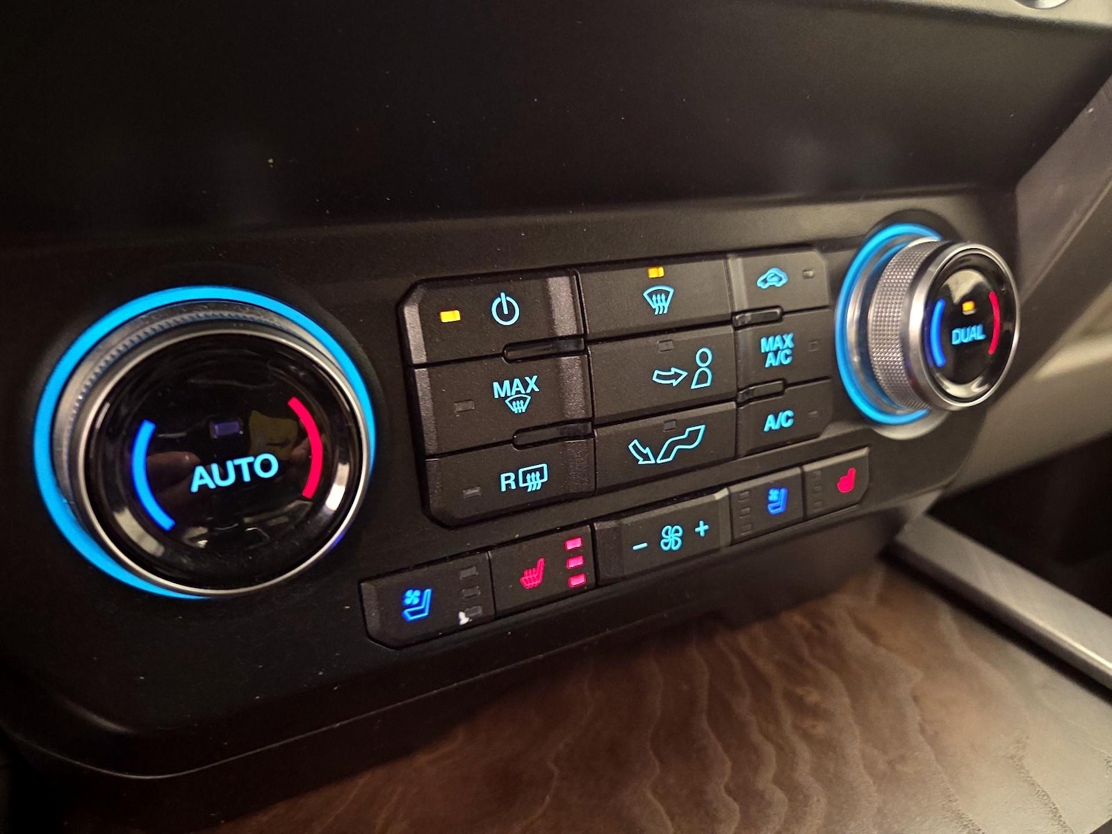 2019 Ford F-150 Limited - Photo 18