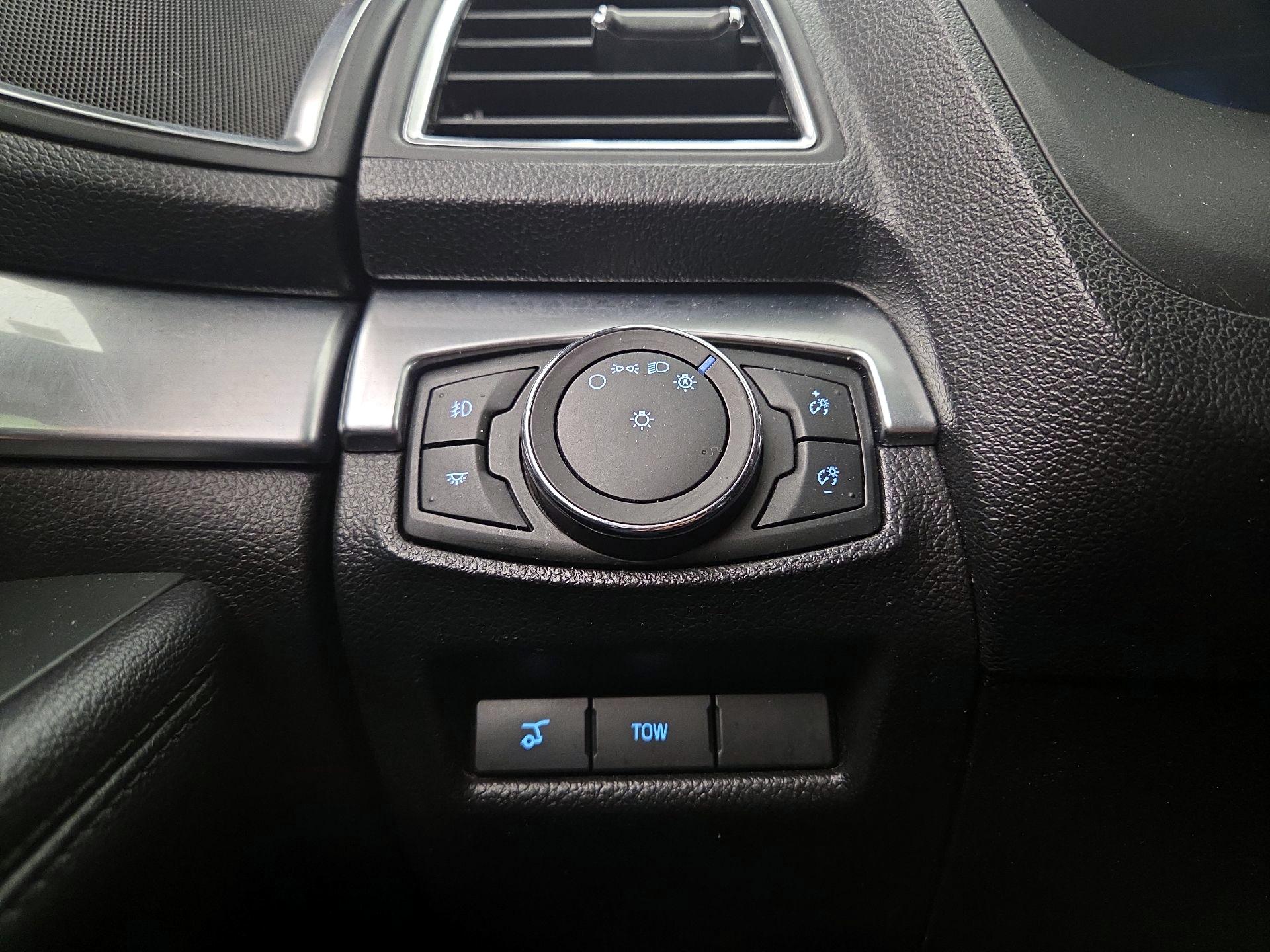 Thumbnail: 2018 Ford Explorer - 13