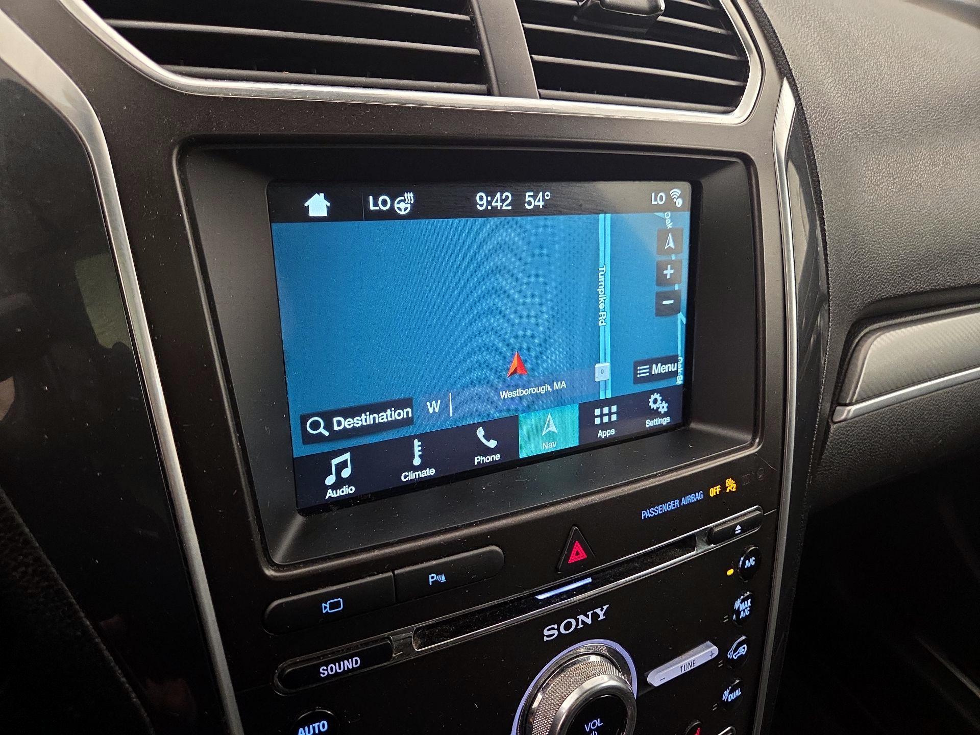 Thumbnail: 2018 Ford Explorer - 14