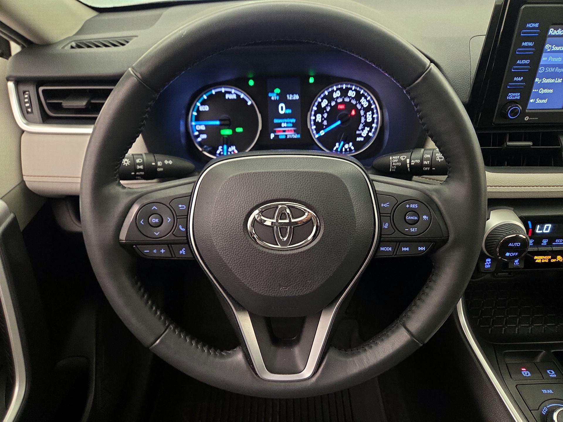 Thumbnail: 2021 Toyota RAV4 - 10