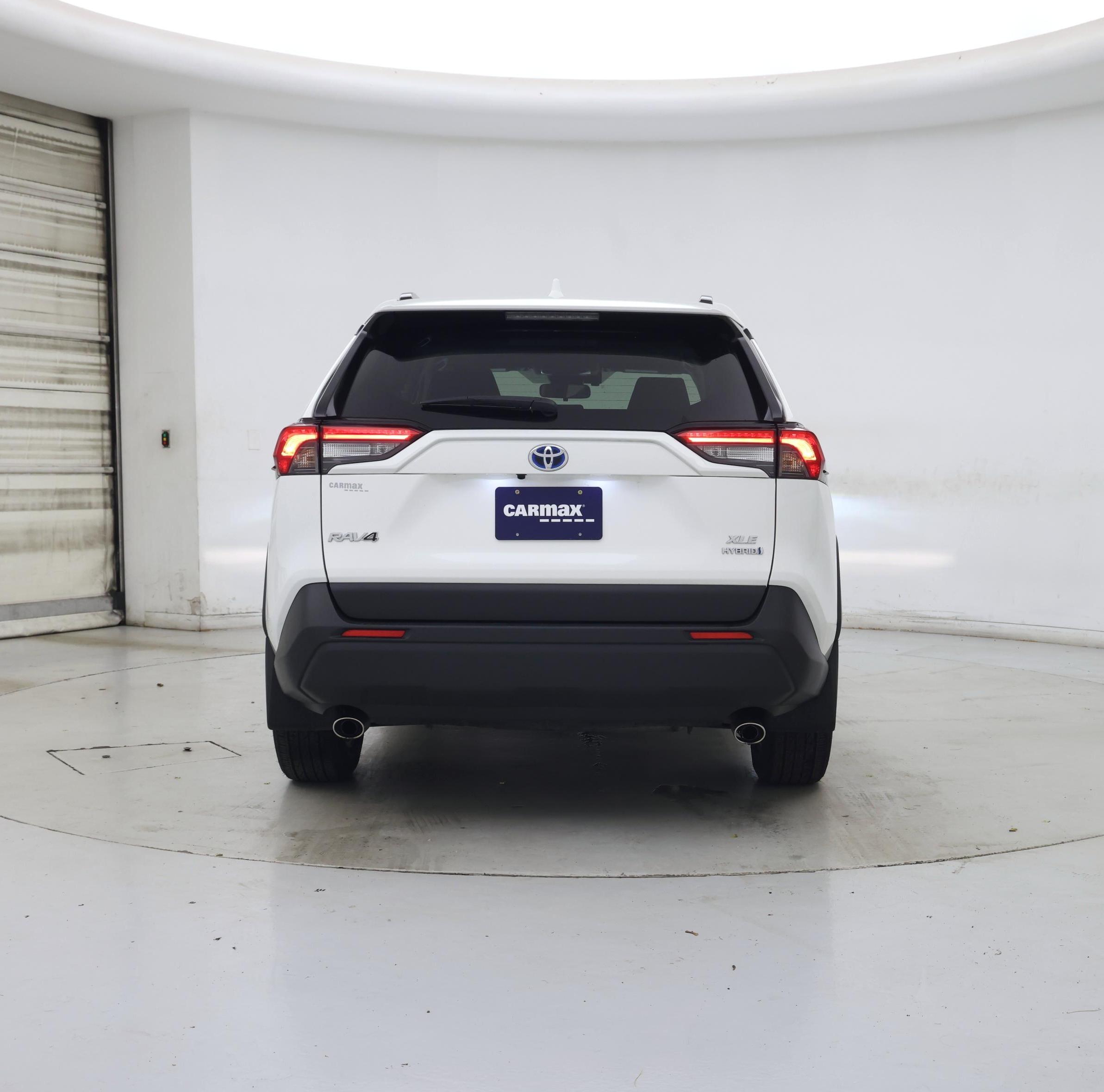 Thumbnail: 2021 Toyota RAV4 - 6