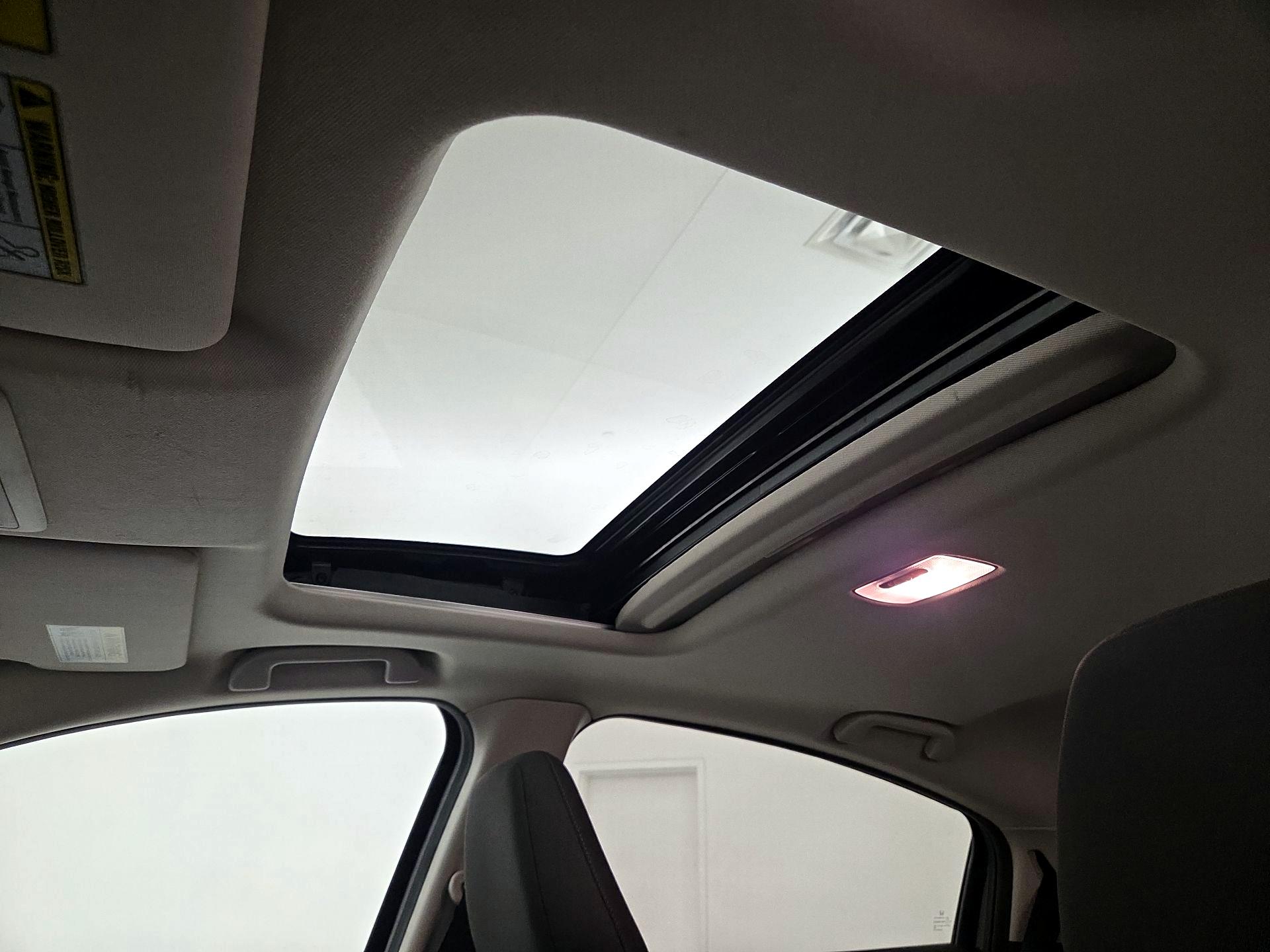 Thumbnail: 2019 Honda HR-V - 19