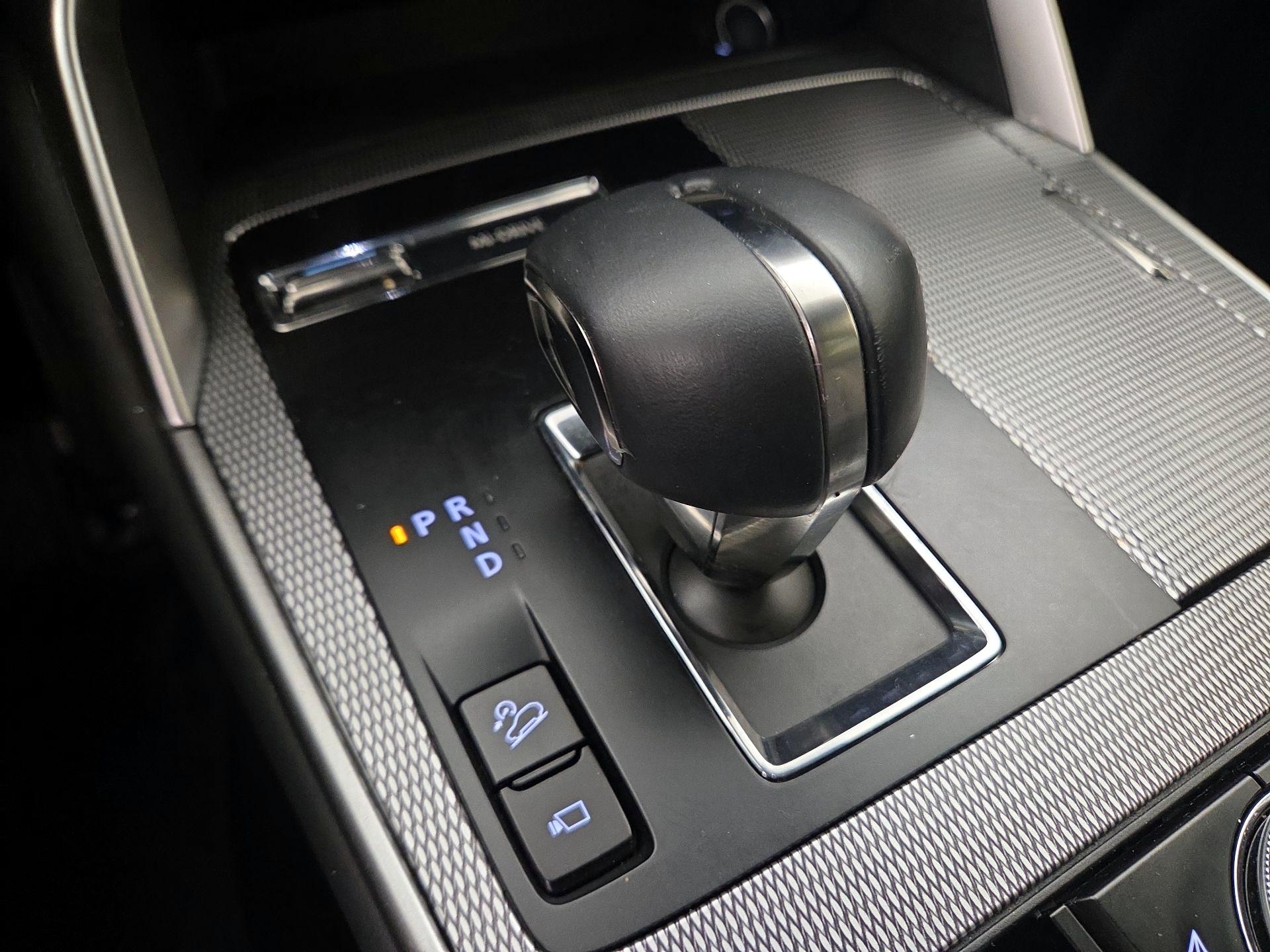 Thumbnail: 2024 Mazda CX-90 - 18