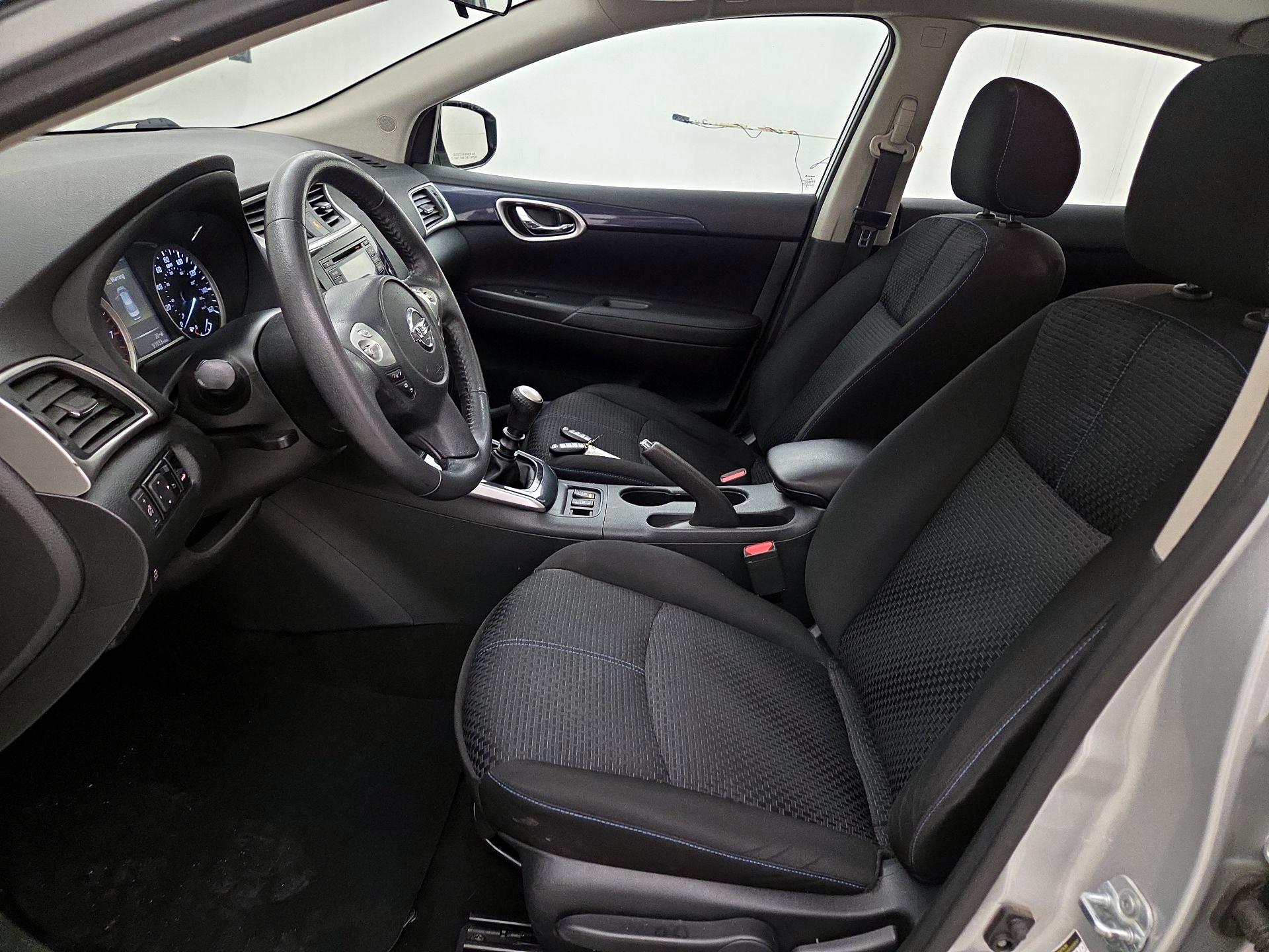 Thumbnail: 2017 Nissan Sentra - 11
