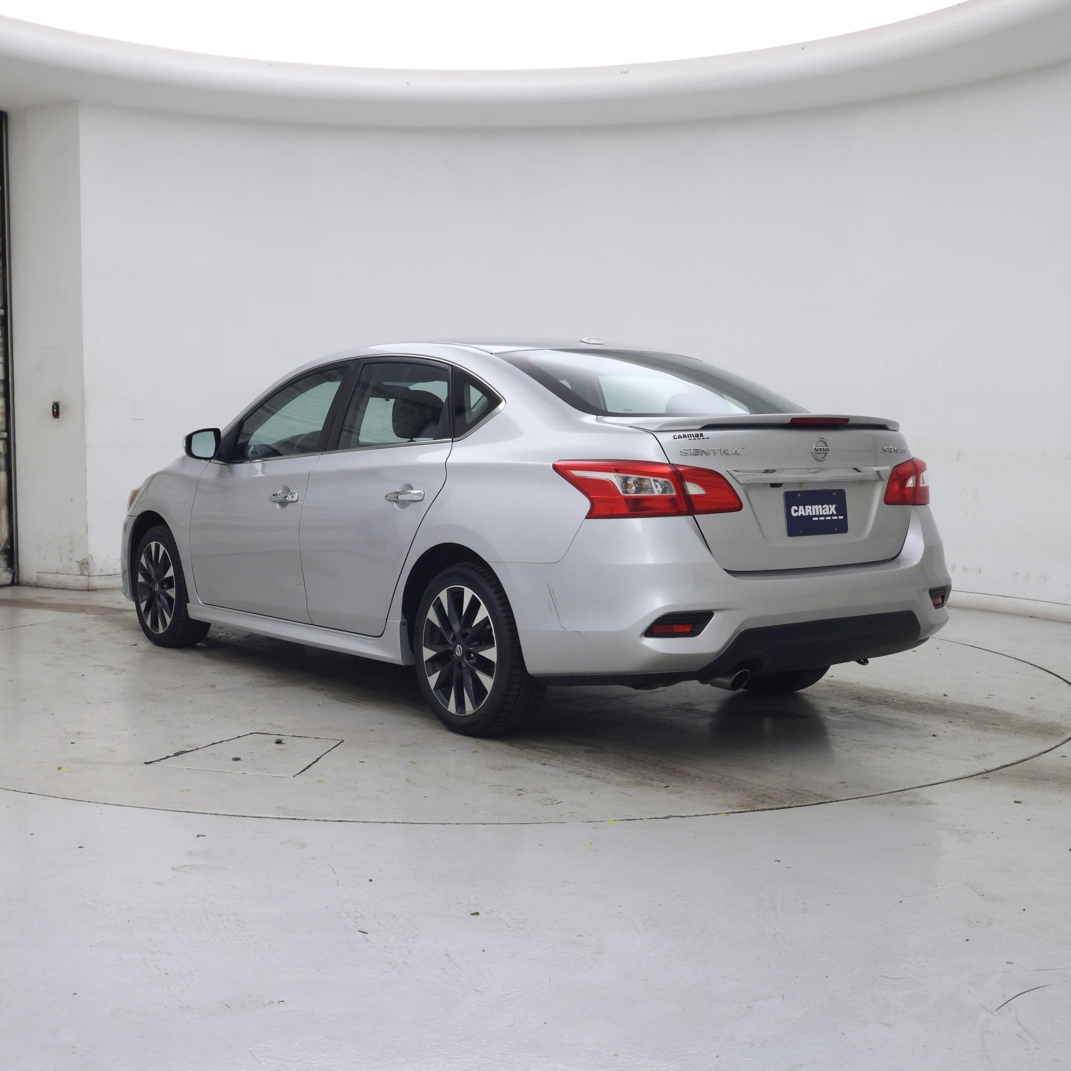 Thumbnail: 2017 Nissan Sentra - 2