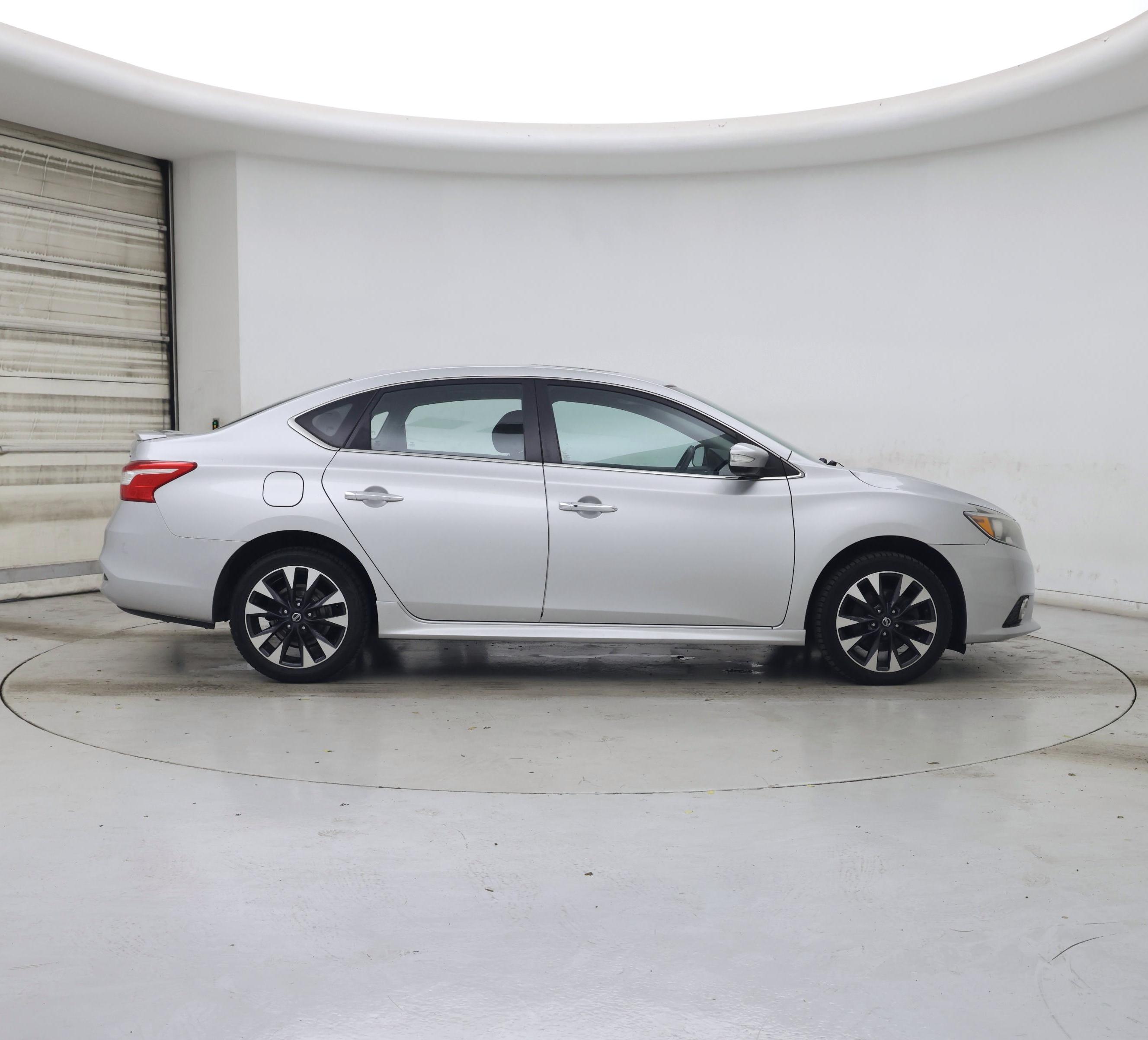 Thumbnail: 2017 Nissan Sentra - 7