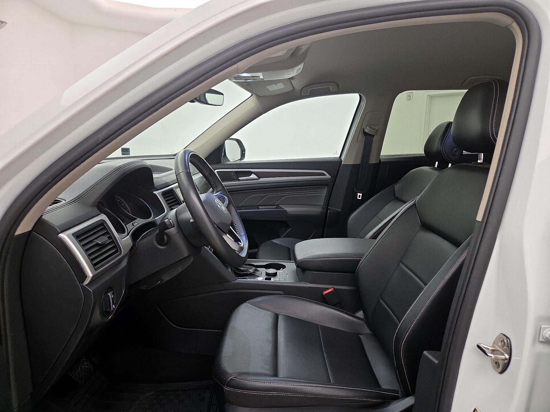 Thumbnail: 2021 Volkswagen Atlas - 11