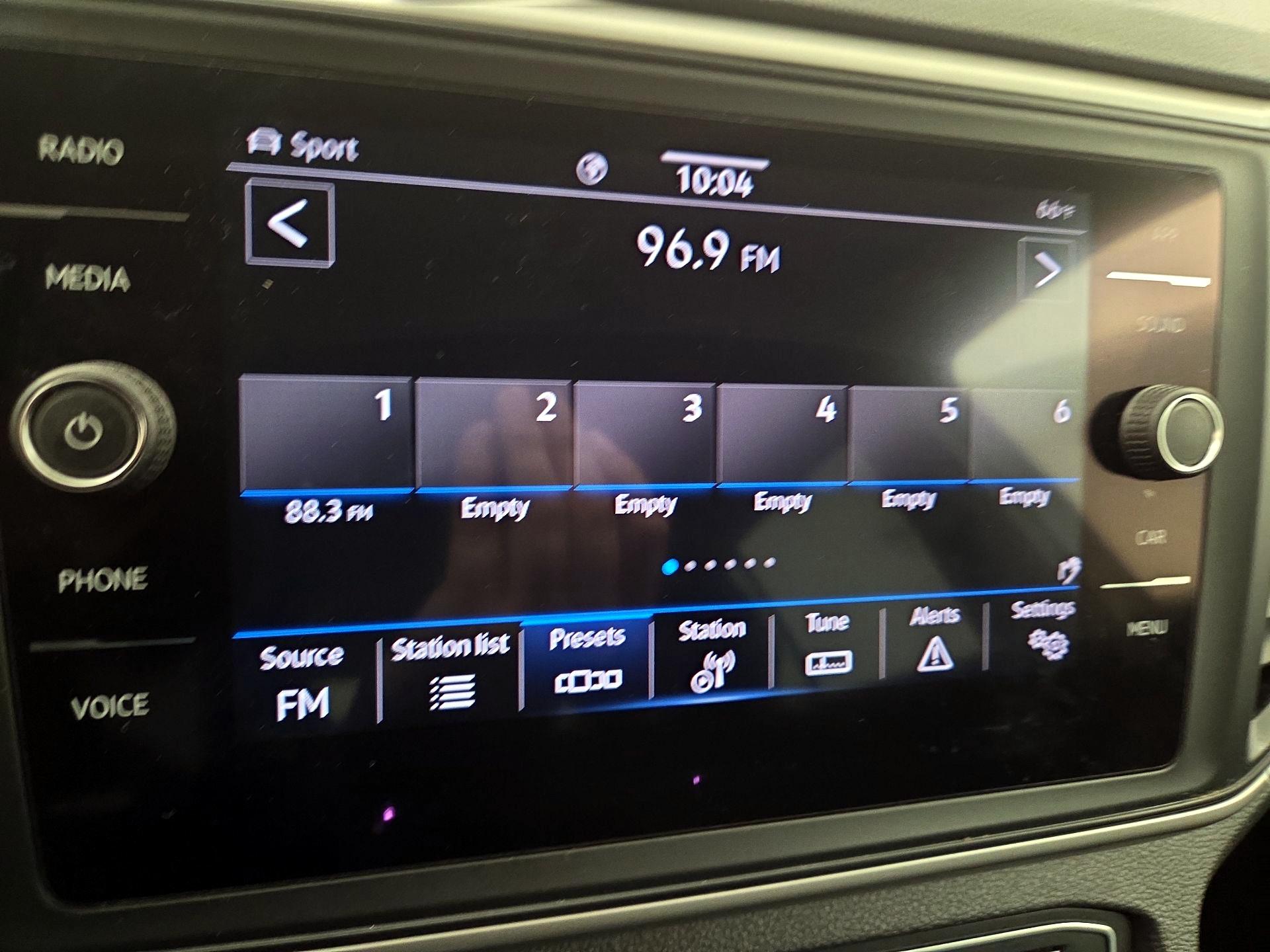 Thumbnail: 2021 Volkswagen Atlas - 15