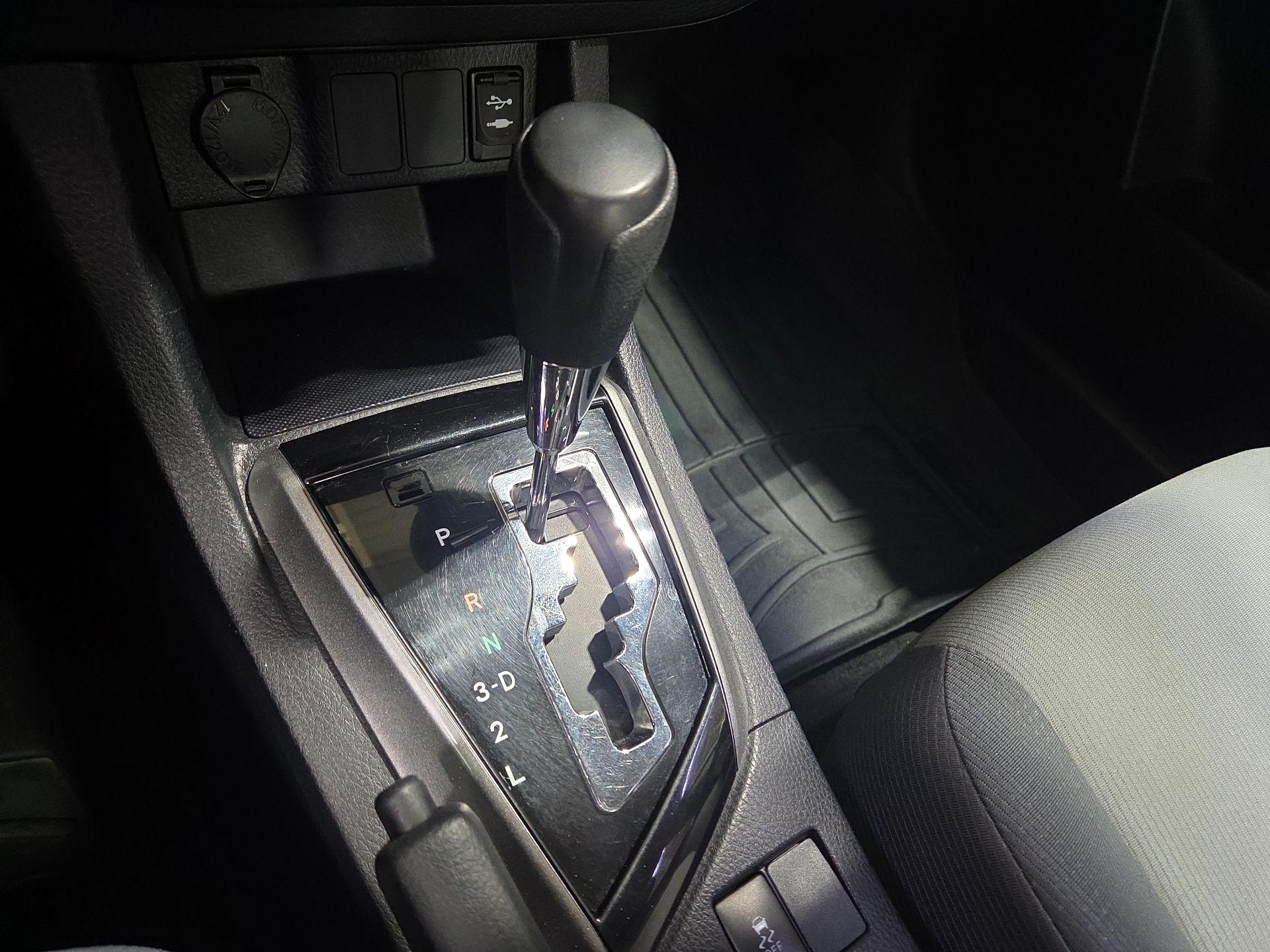 Thumbnail: 2016 Toyota Corolla - 16