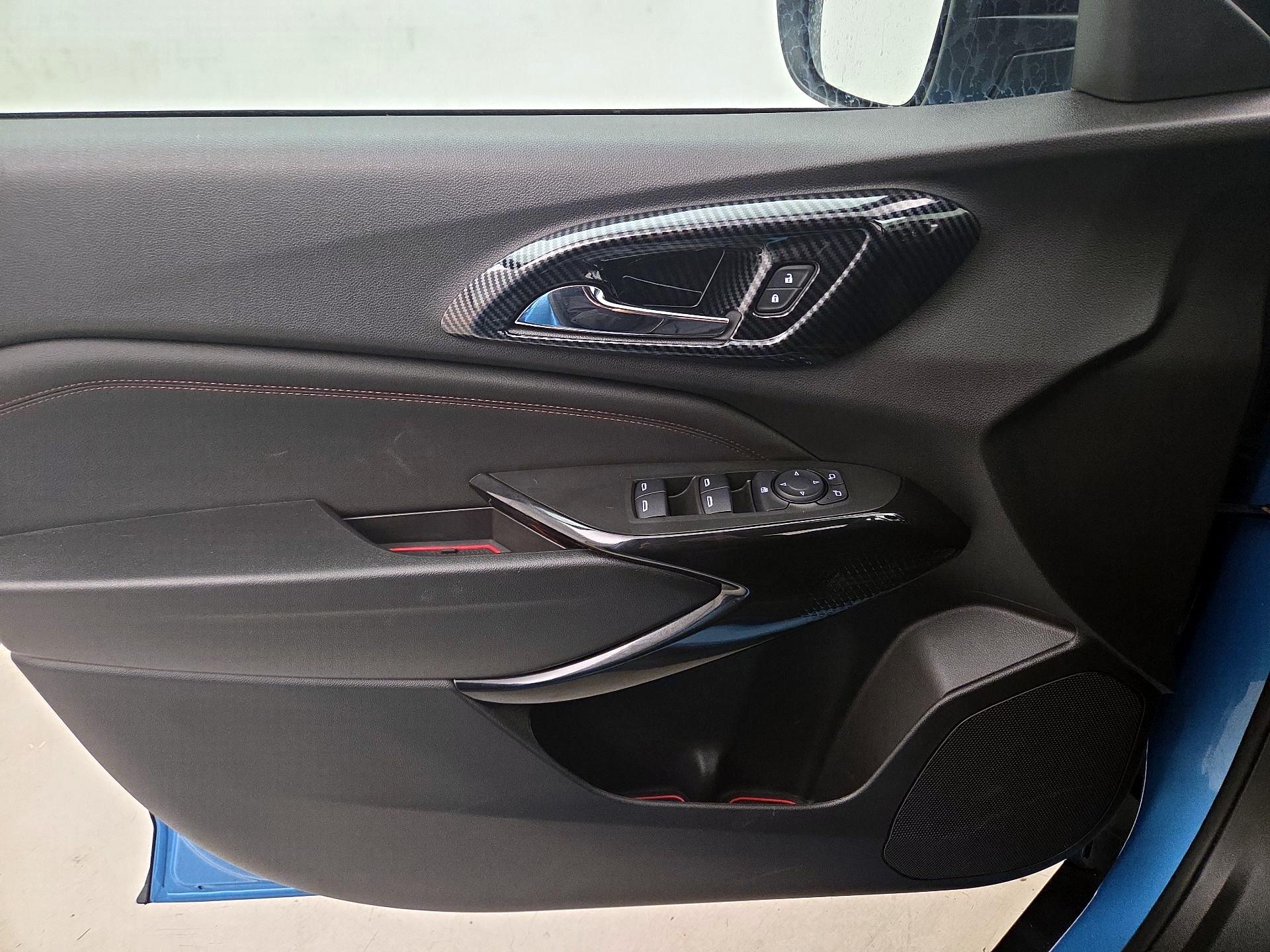 Thumbnail: 2025 Chevrolet Trax - 12