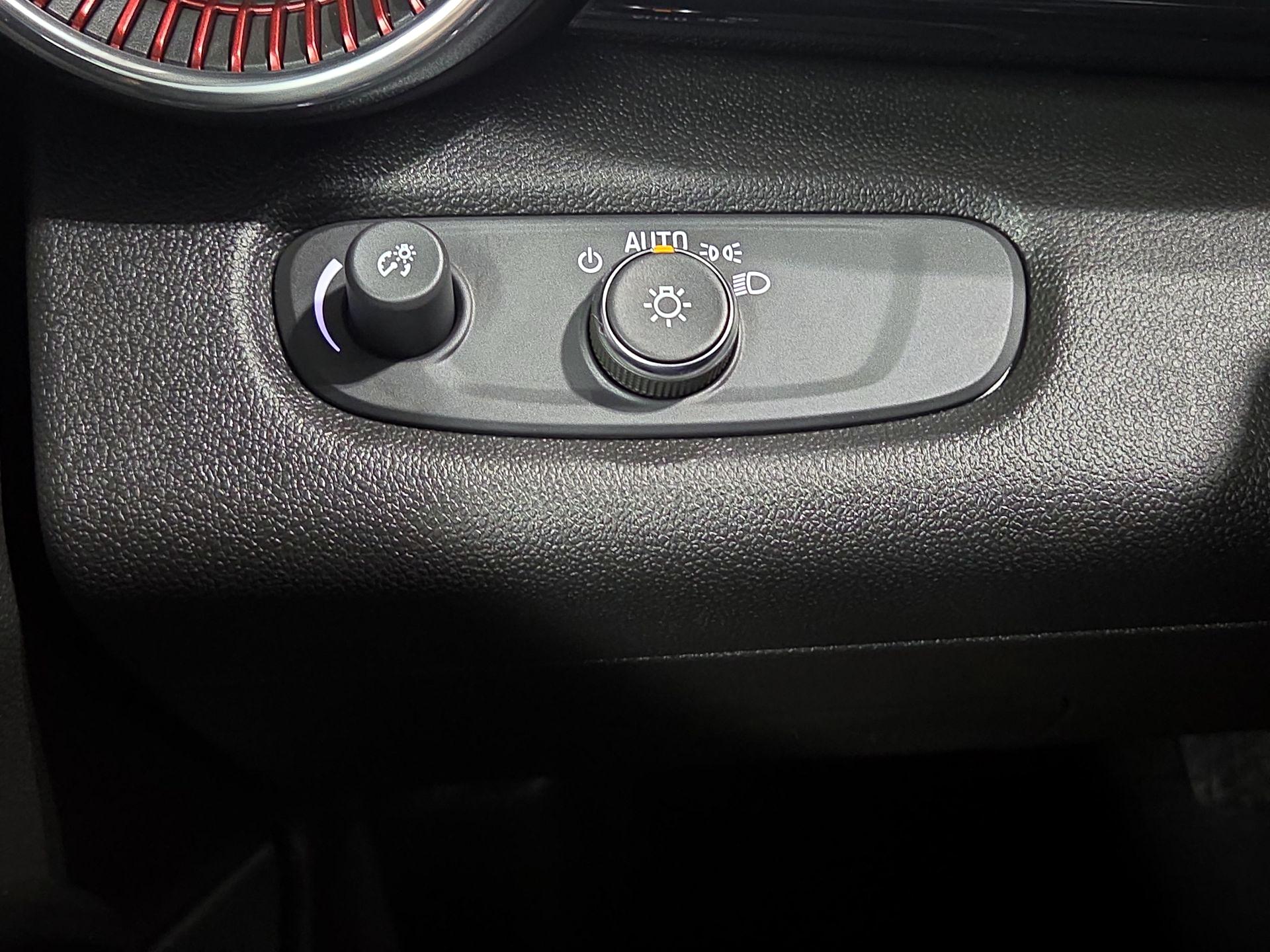 Thumbnail: 2025 Chevrolet Trax - 13