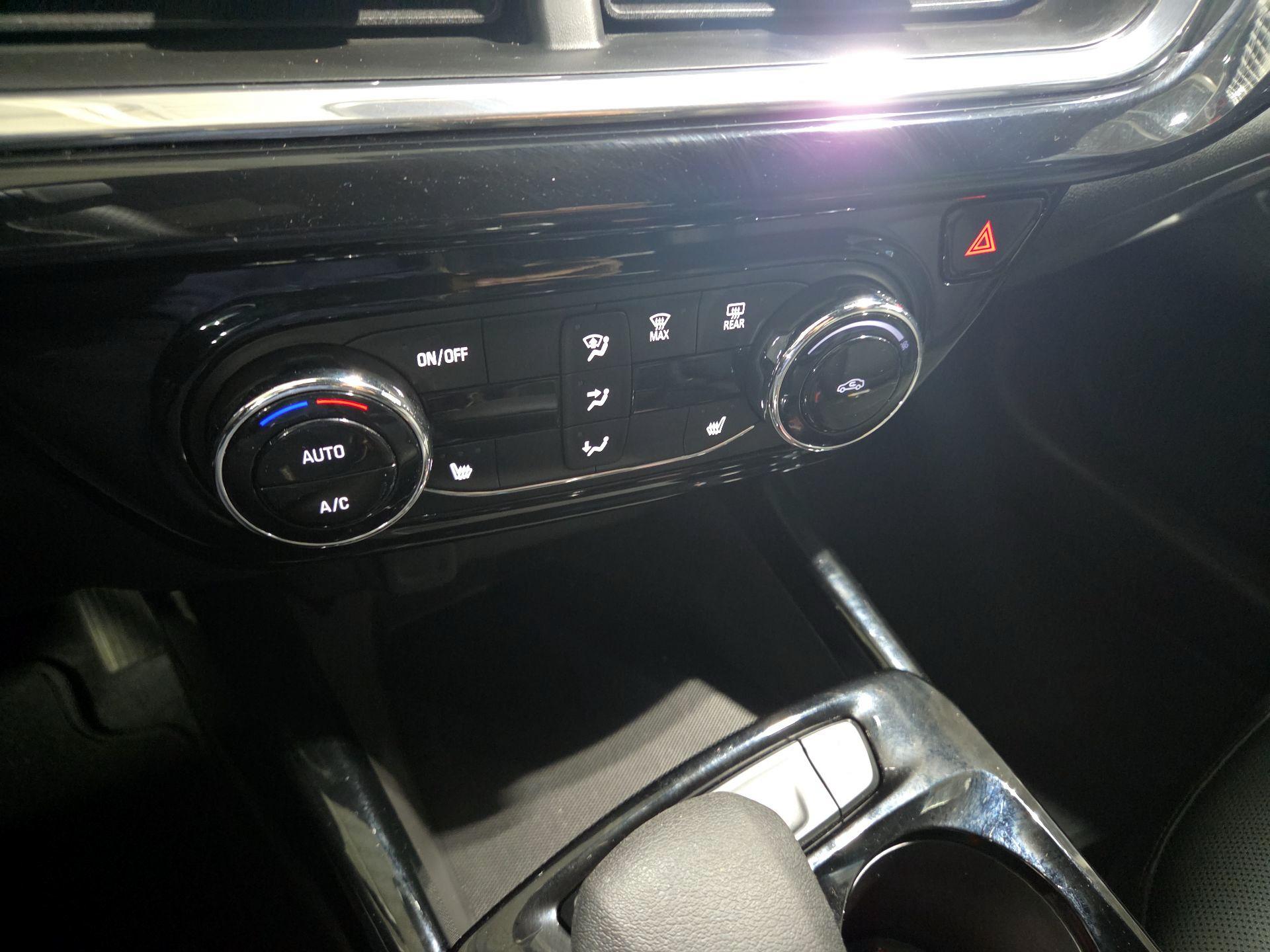 Thumbnail: 2025 Chevrolet Trax - 16