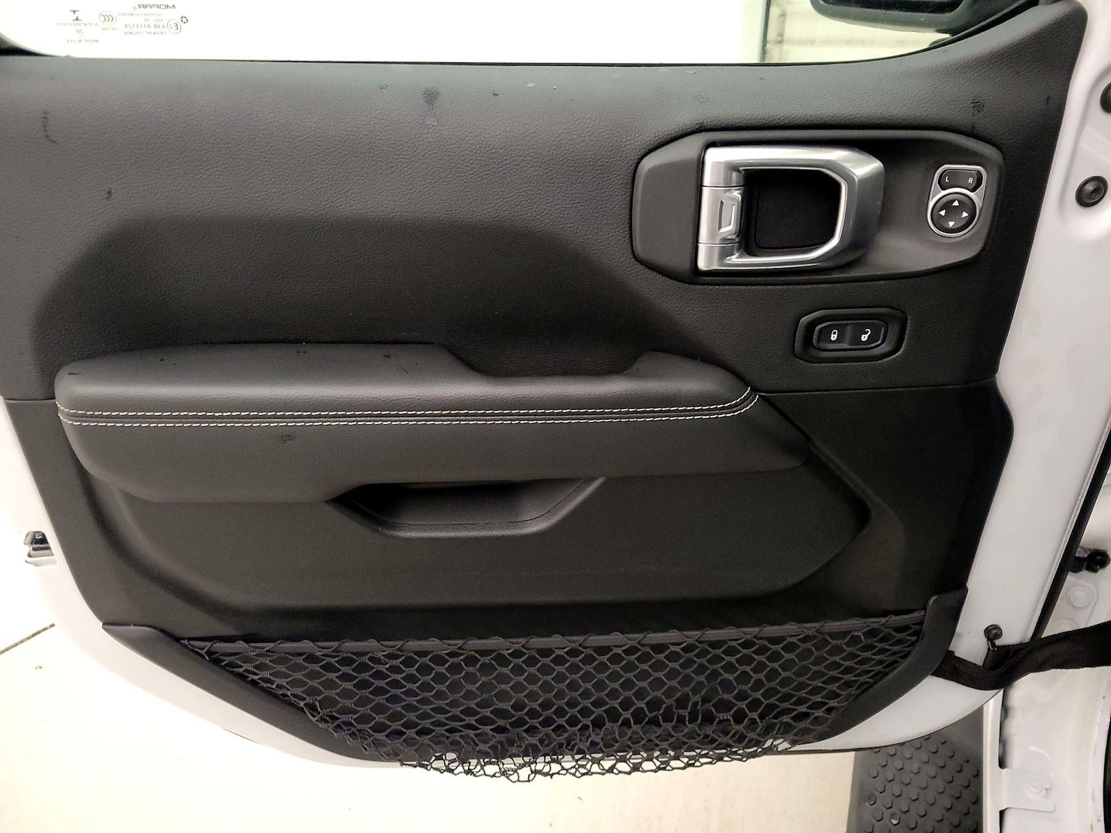 2020 Jeep Wrangler Unlimited Sahara - Photo 13