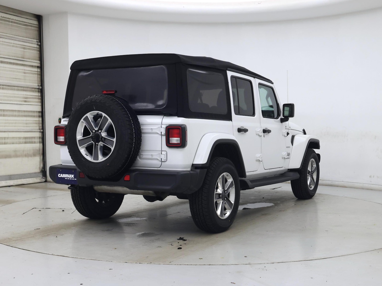 2020 Jeep Wrangler Unlimited Sahara - Photo 9