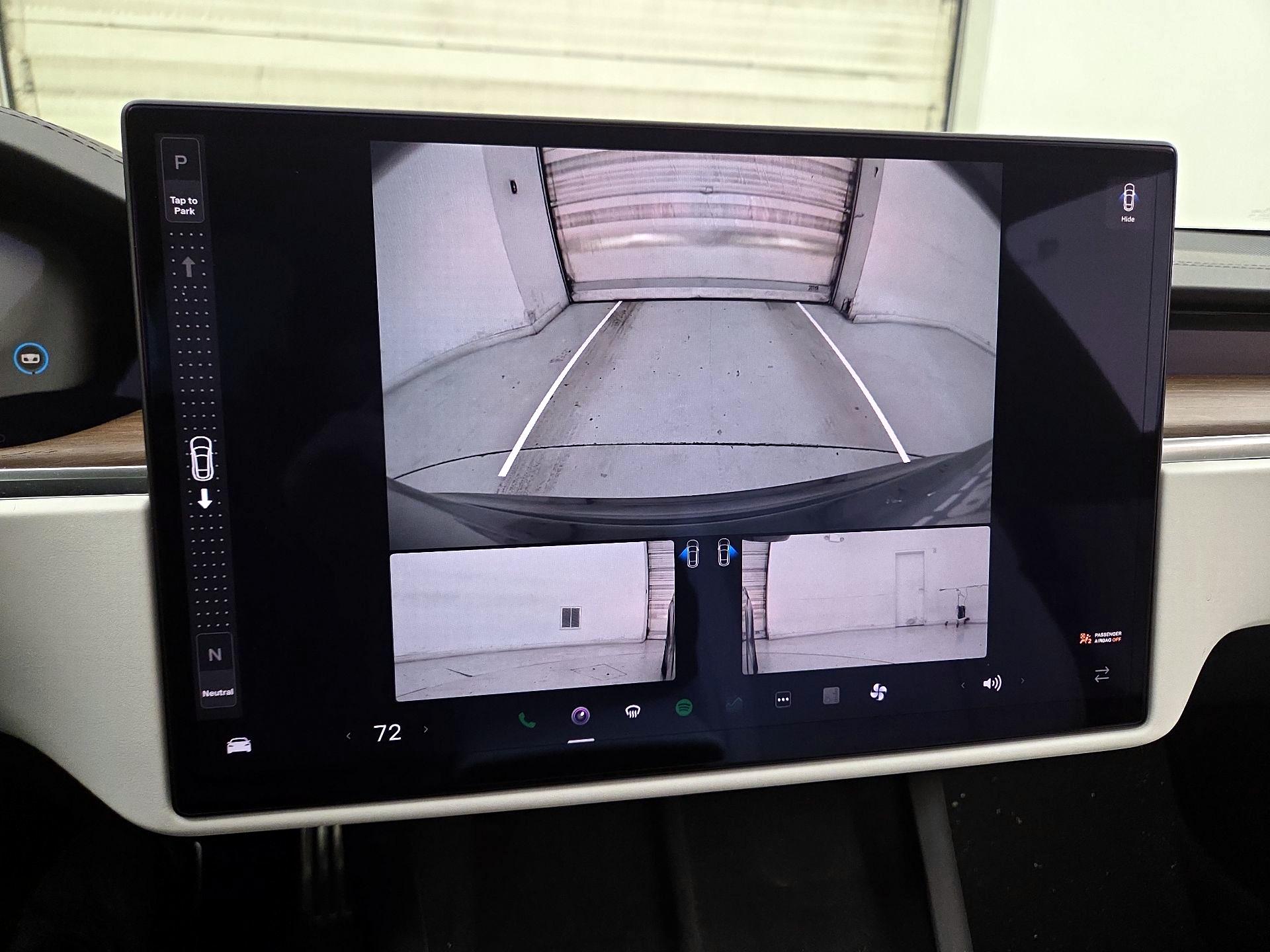 Thumbnail: 2022 Tesla Model S - 14
