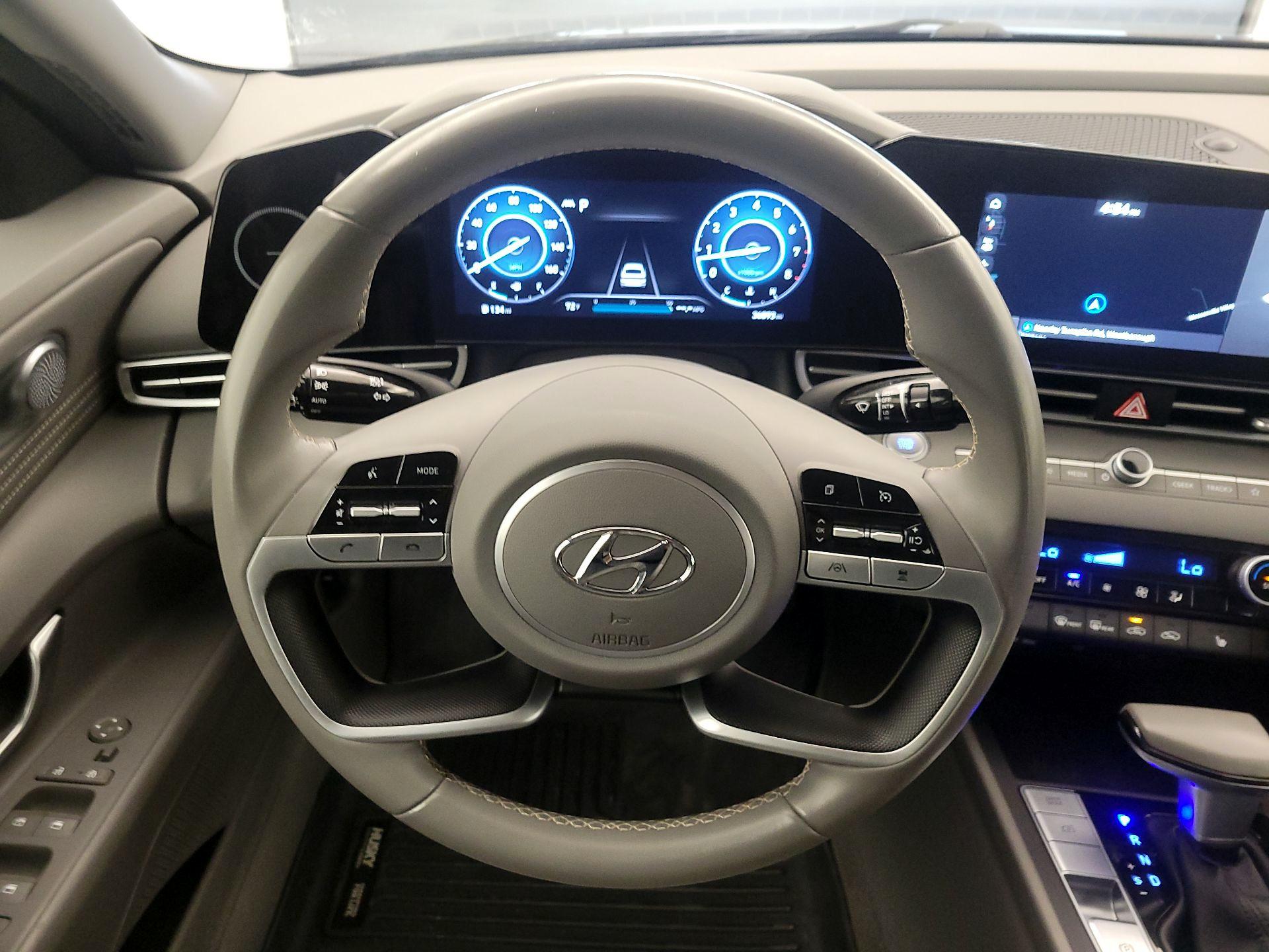 Thumbnail: 2023 Hyundai Elantra - 10