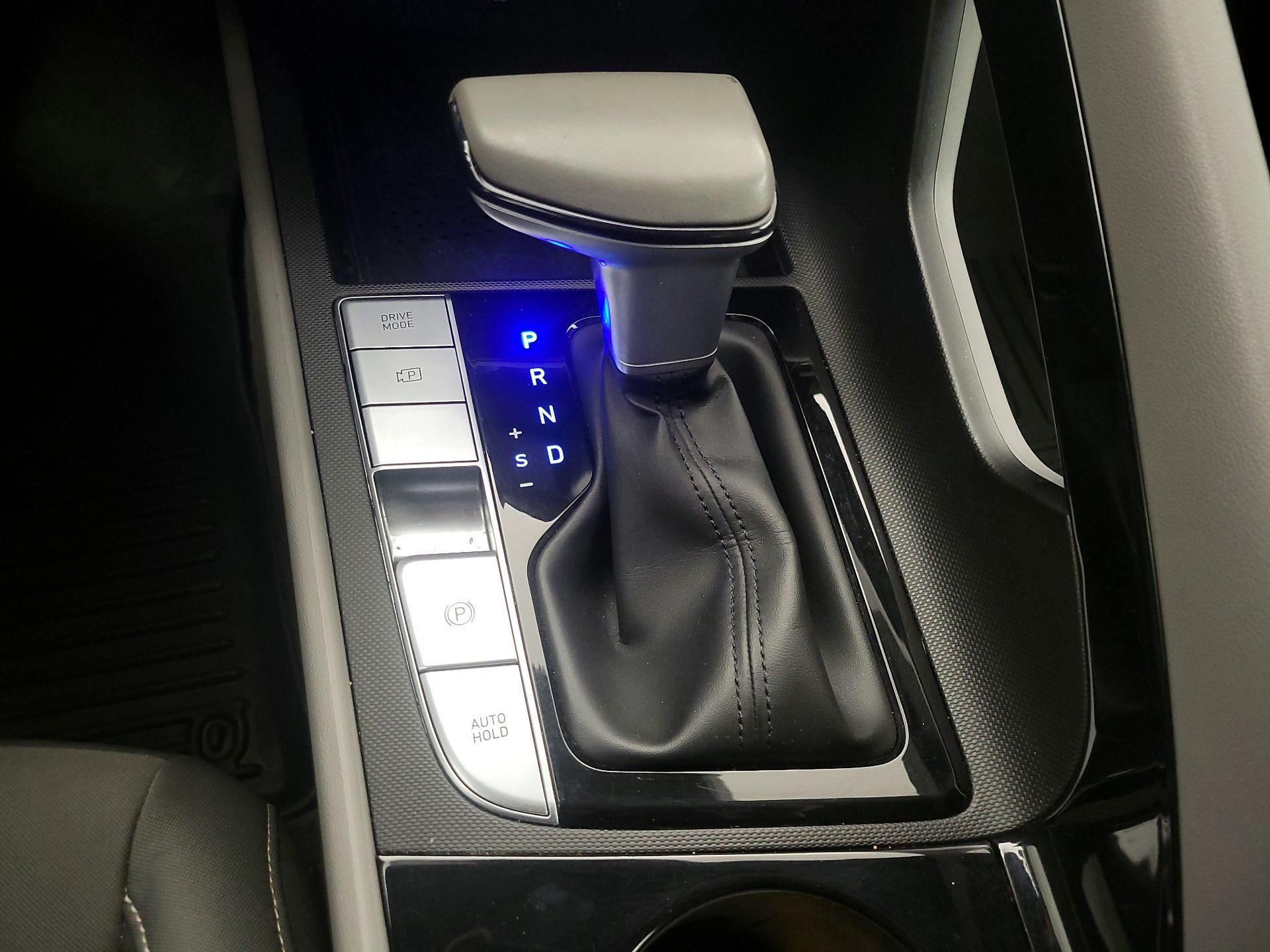 Thumbnail: 2023 Hyundai Elantra - 18