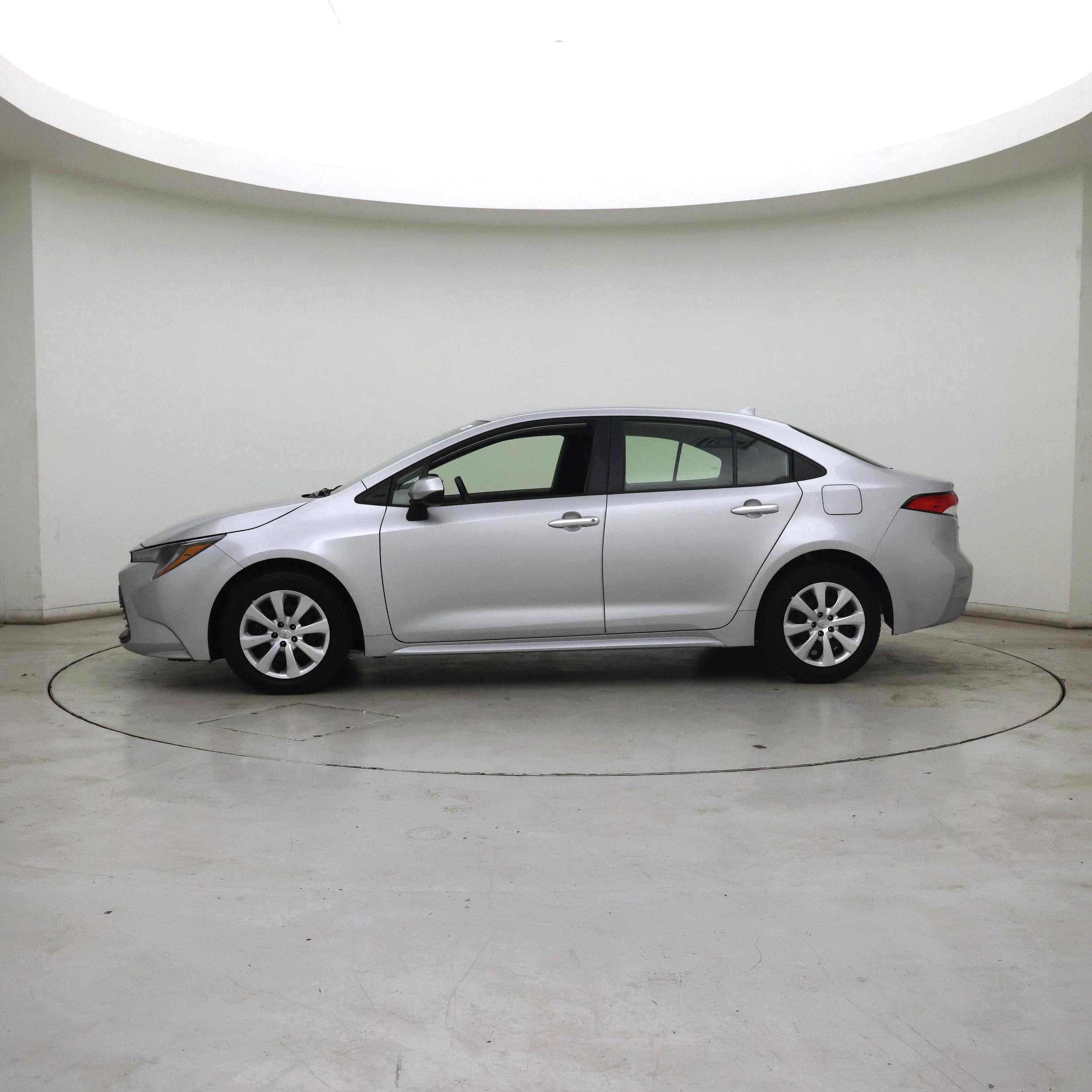 Thumbnail: 2023 Toyota Corolla - 3