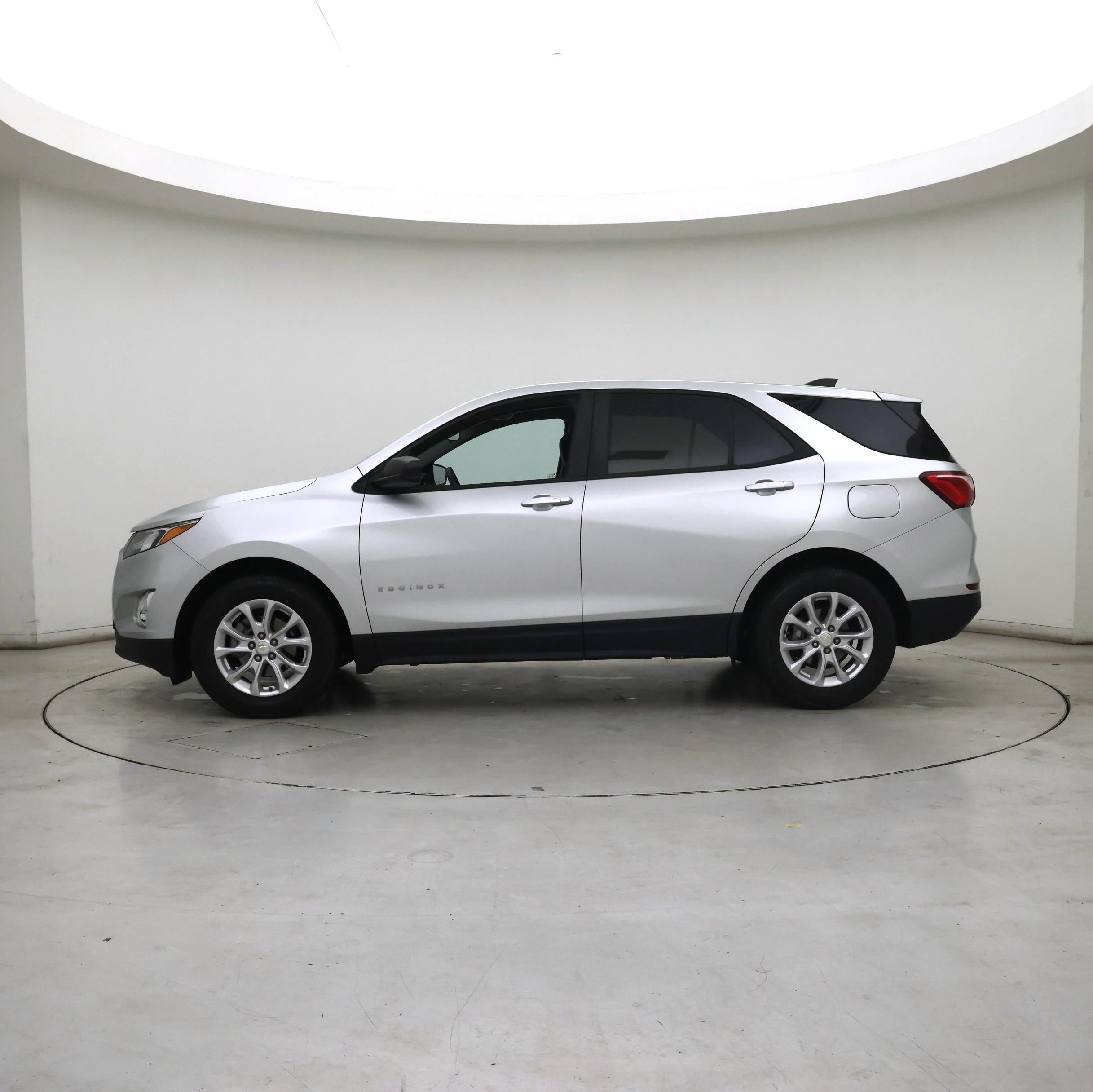 Thumbnail: 2020 Chevrolet Equinox - 3