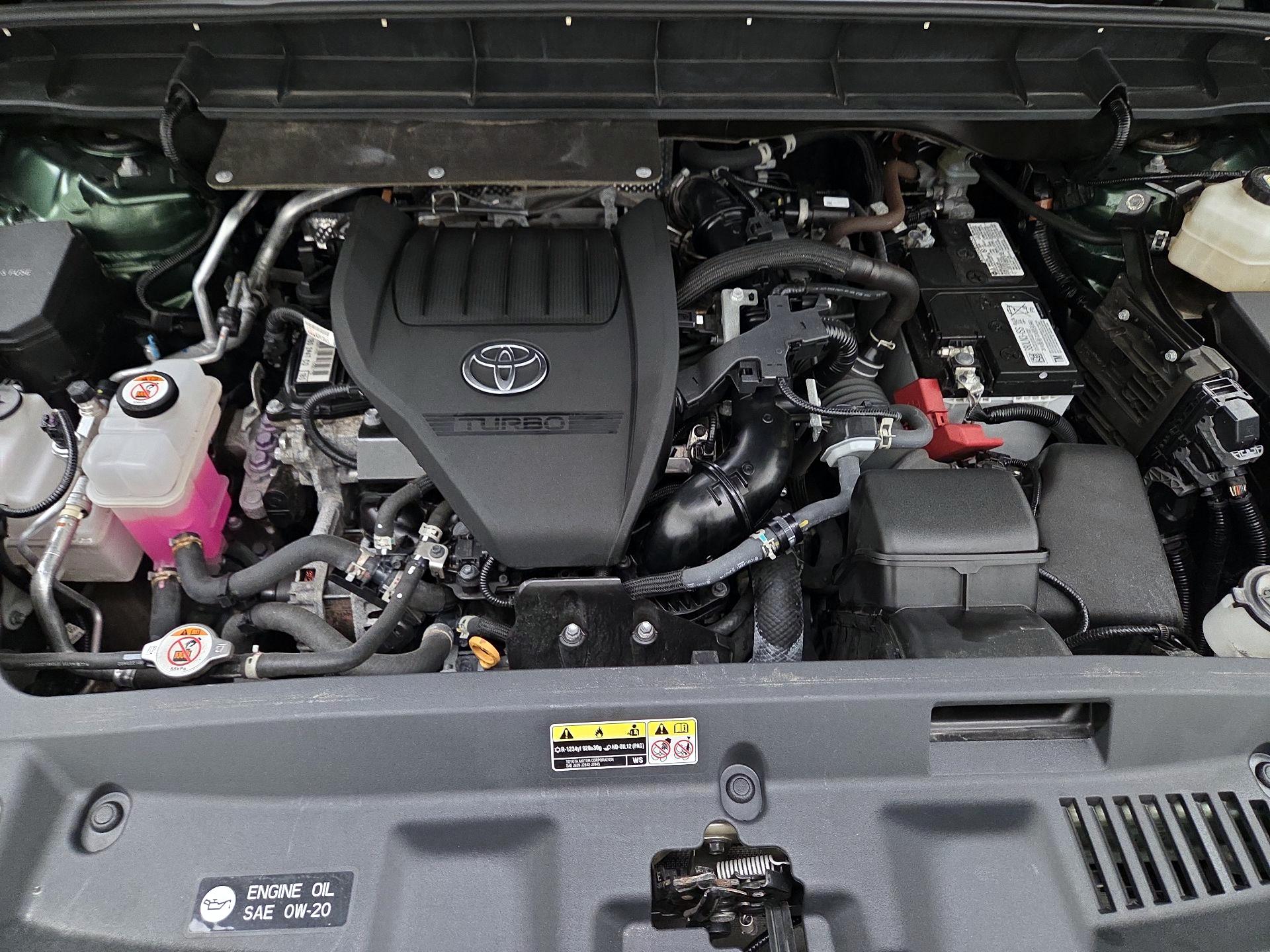 Thumbnail: 2023 Toyota Highlander - 20