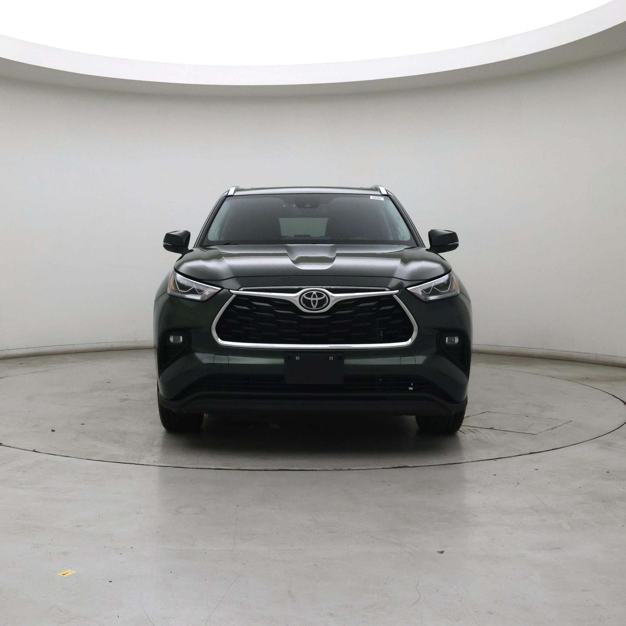 Thumbnail: 2023 Toyota Highlander - 5