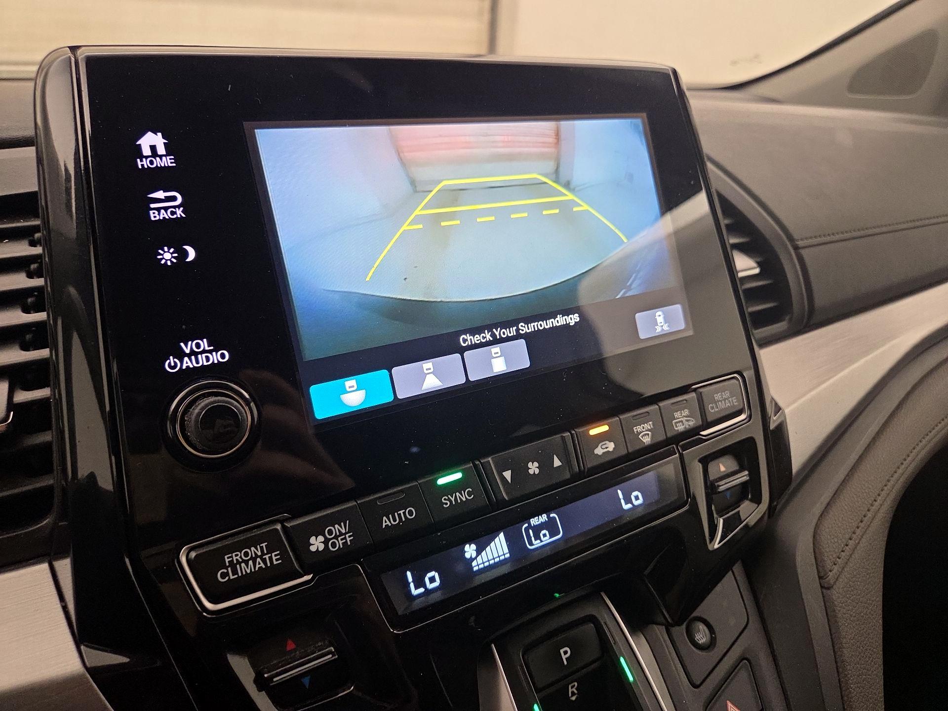 Thumbnail: 2020 Honda Odyssey - 14