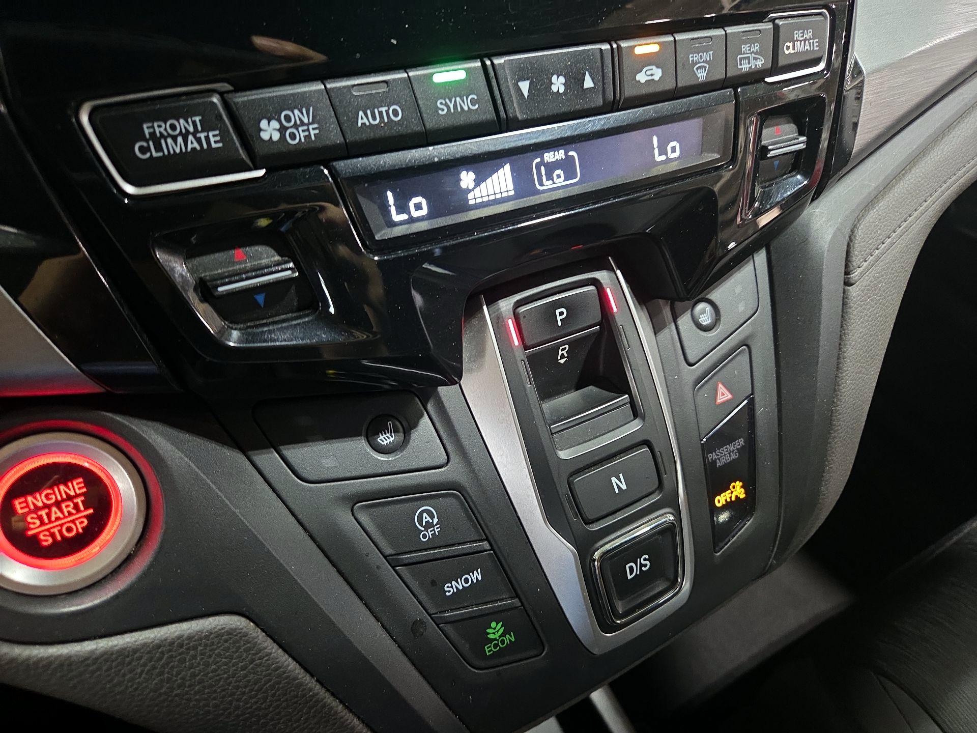 Thumbnail: 2020 Honda Odyssey - 16