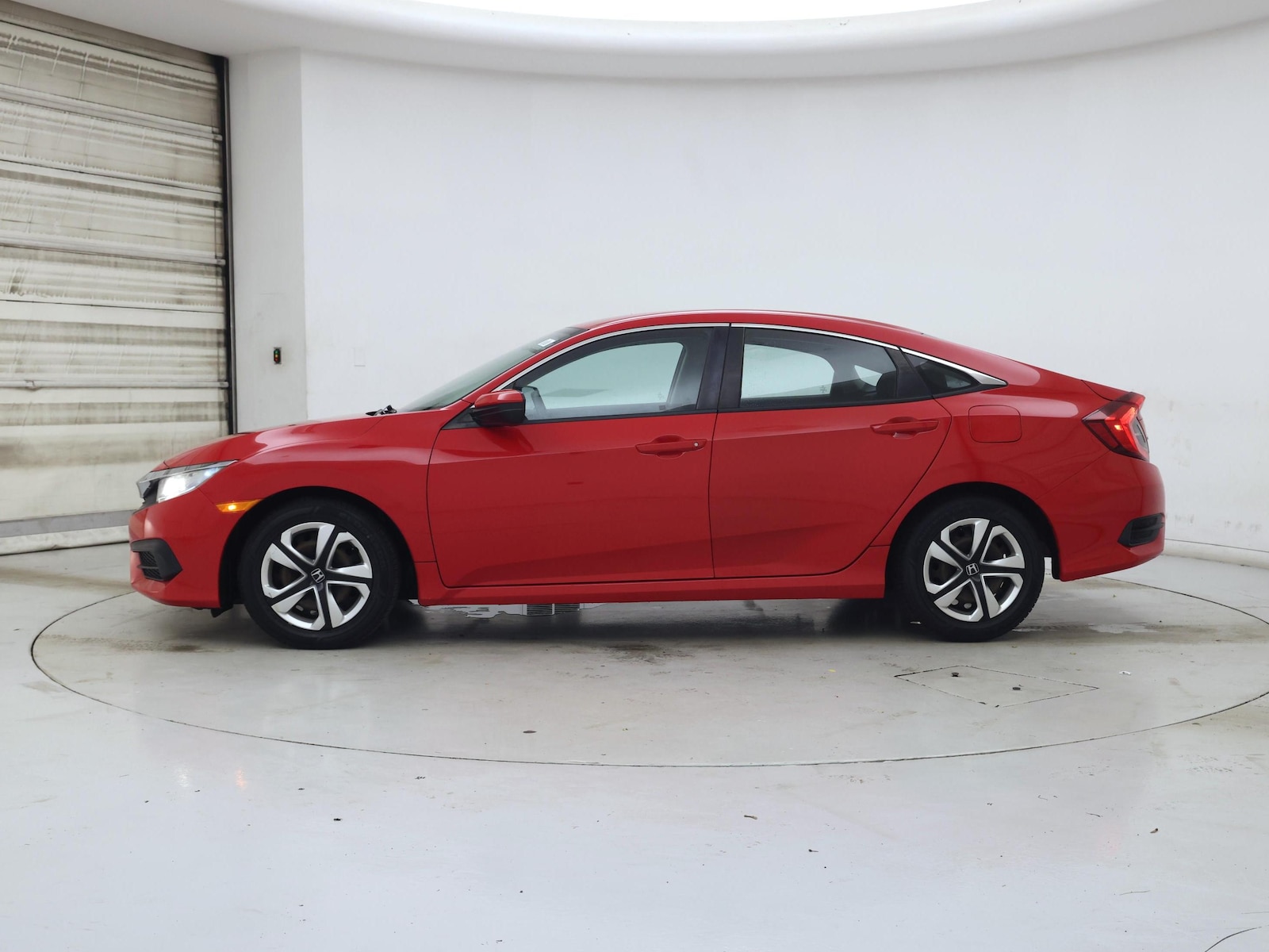 2018 Honda Civic LX - Photo 4