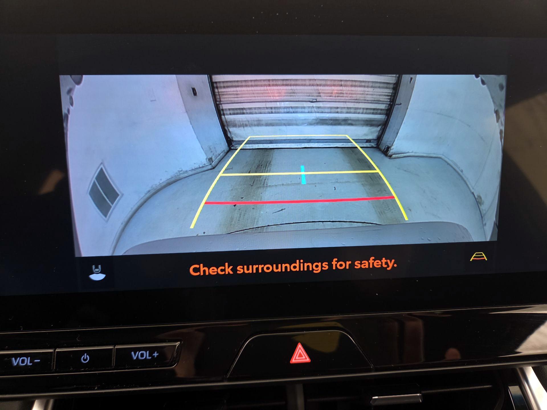 Thumbnail: 2023 Toyota Venza - 14