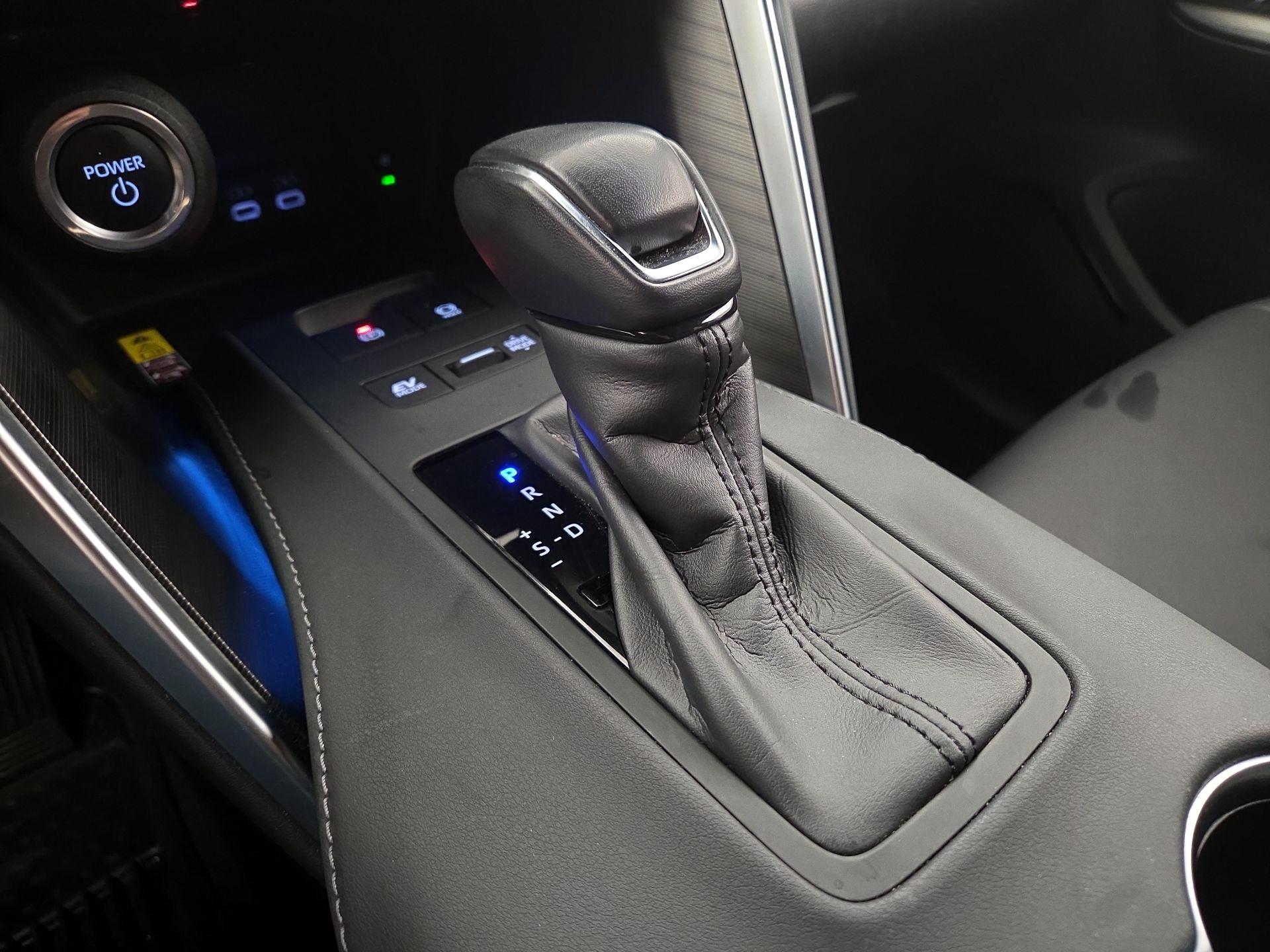 Thumbnail: 2023 Toyota Venza - 17