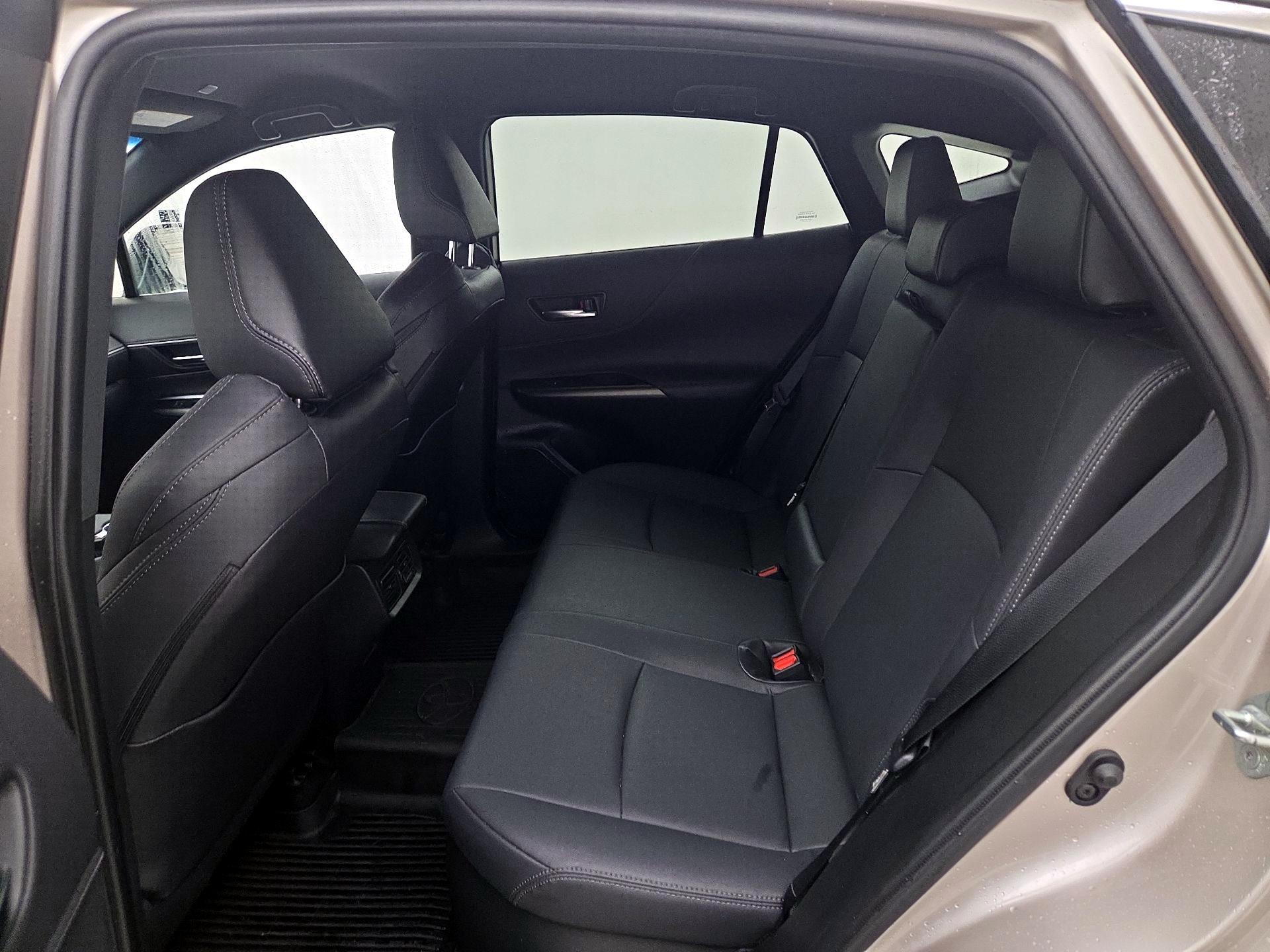 Thumbnail: 2023 Toyota Venza - 19