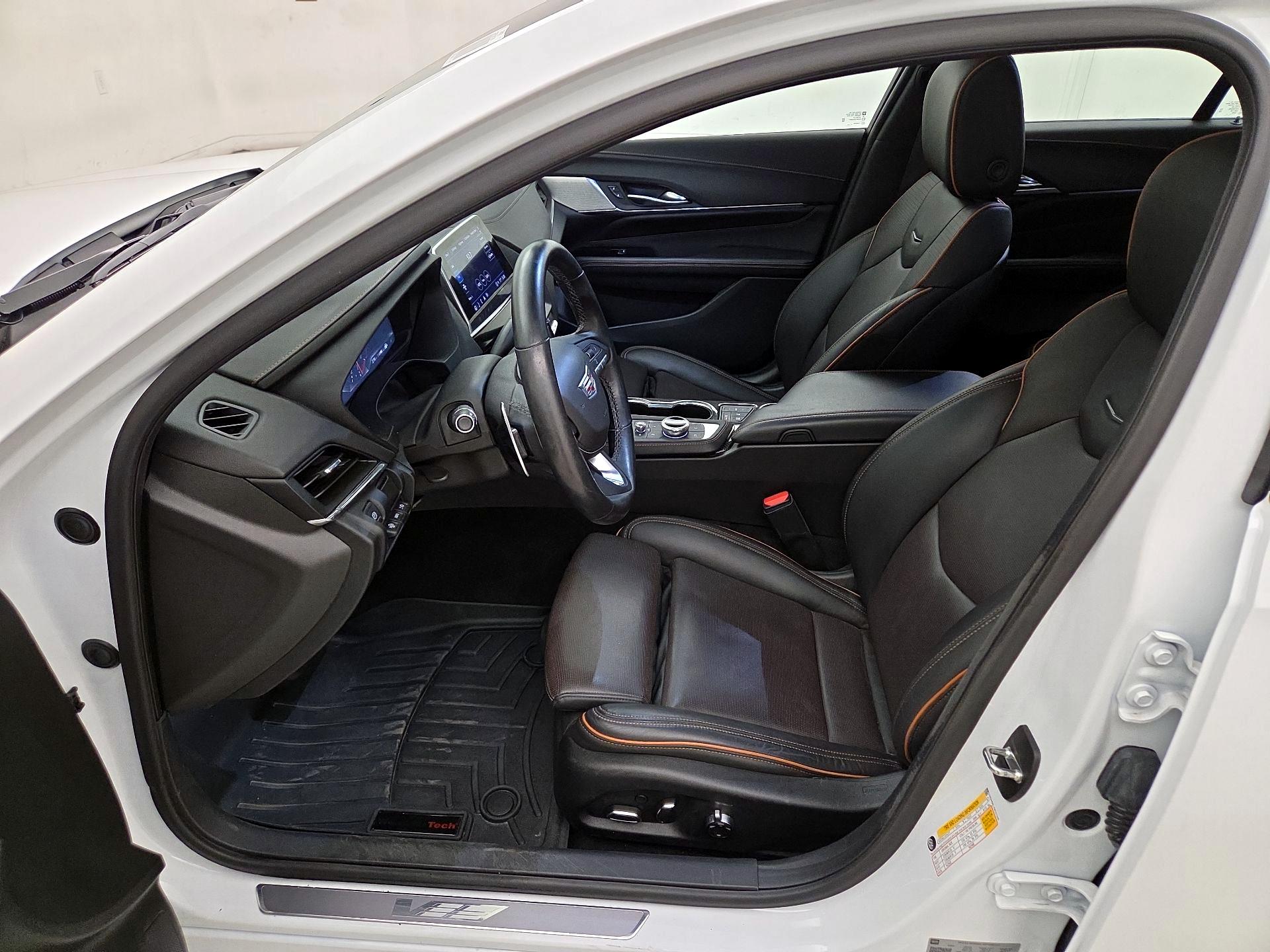 Thumbnail: 2022 Cadillac CT4 - 11