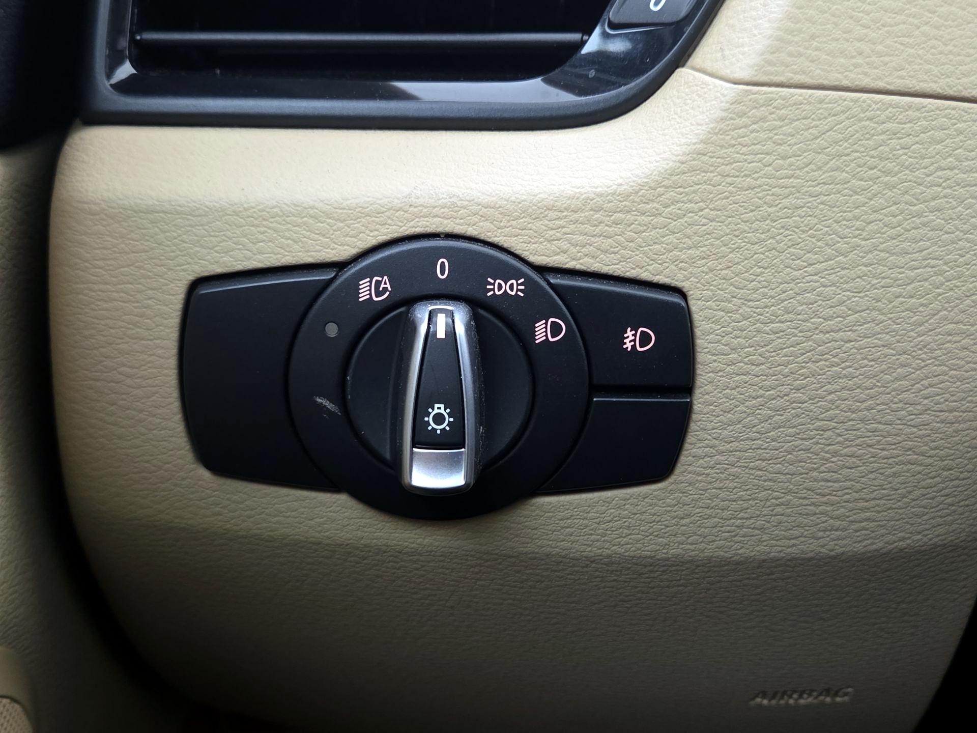 Thumbnail: 2015 BMW X1 - 13