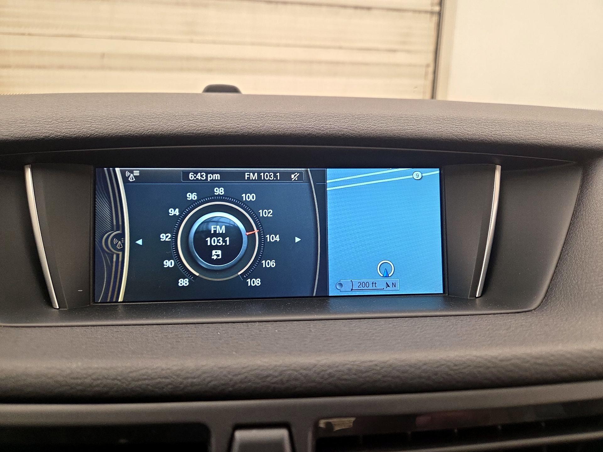 Thumbnail: 2015 BMW X1 - 16