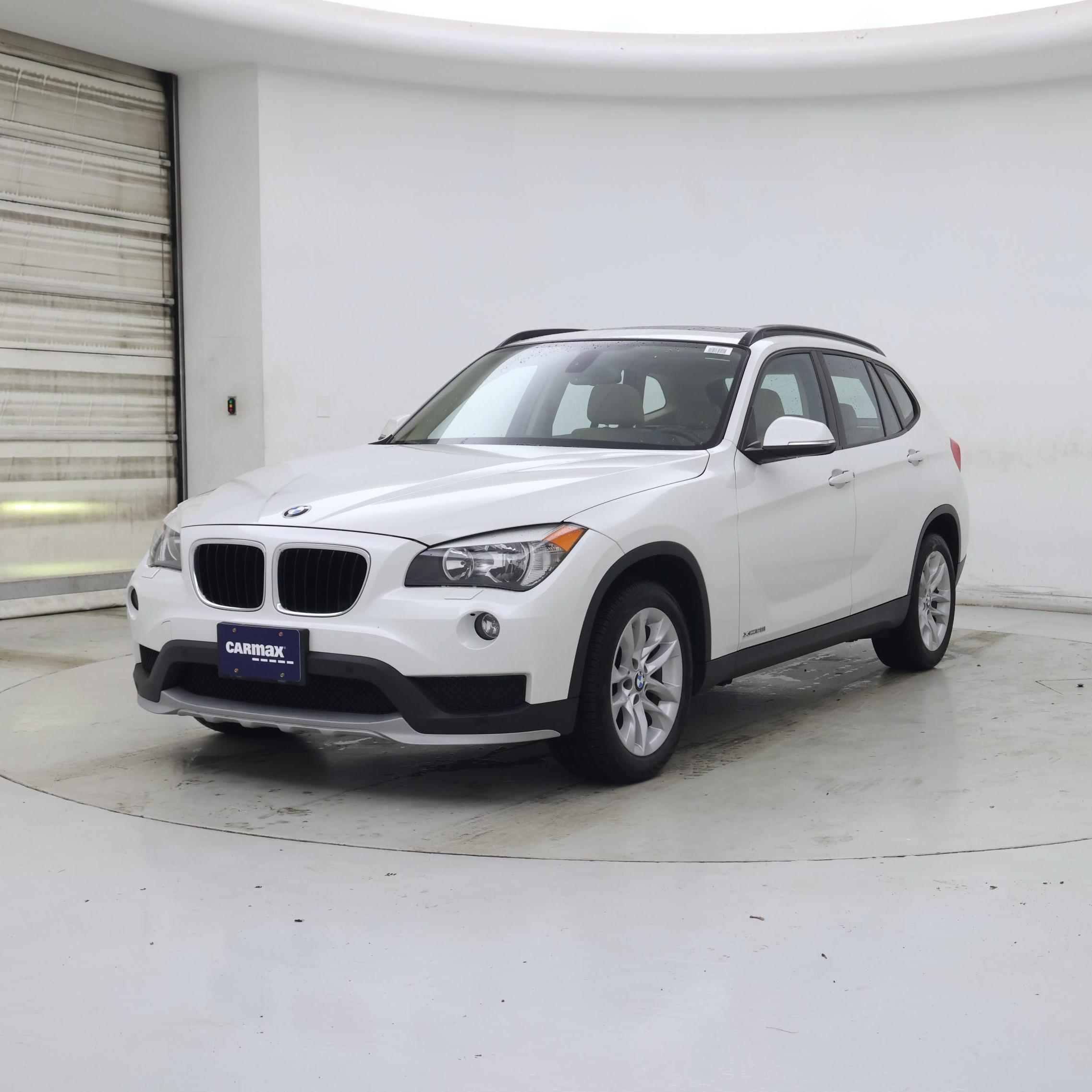 Thumbnail: 2015 BMW X1 - 4