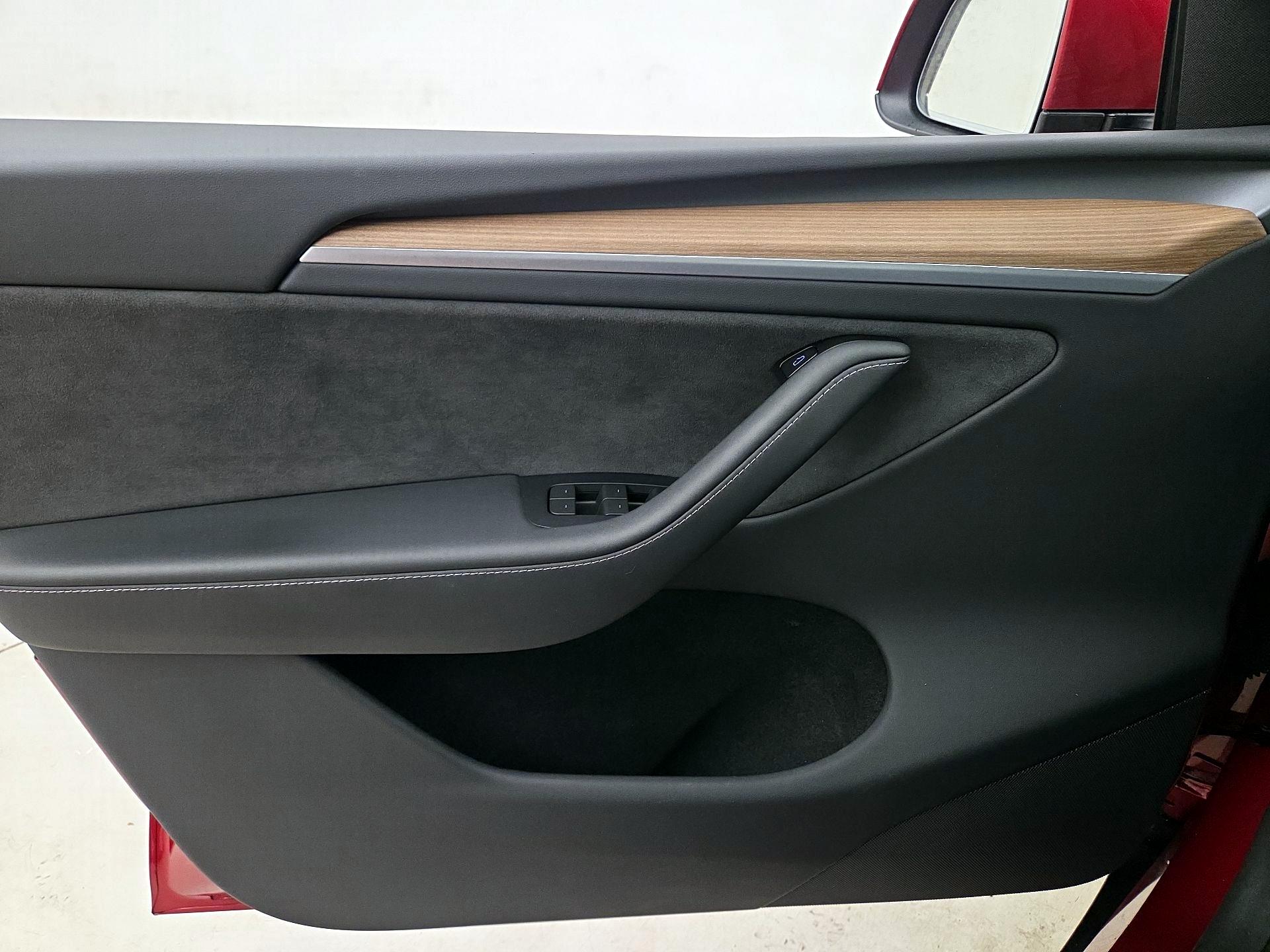 Thumbnail: 2024 Tesla Model Y - 12