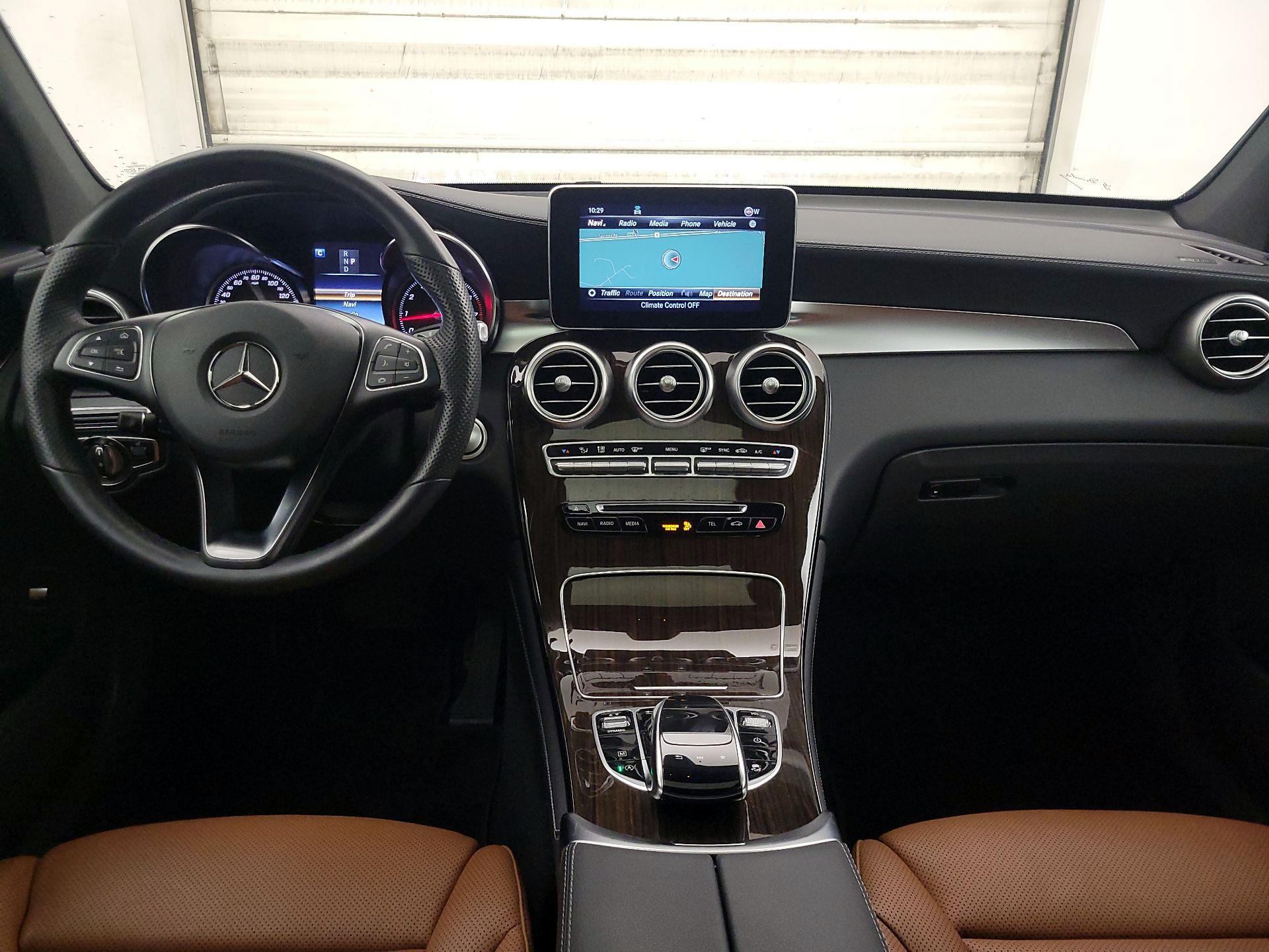 Thumbnail: 2019 Mercedes-Benz GLC - 9