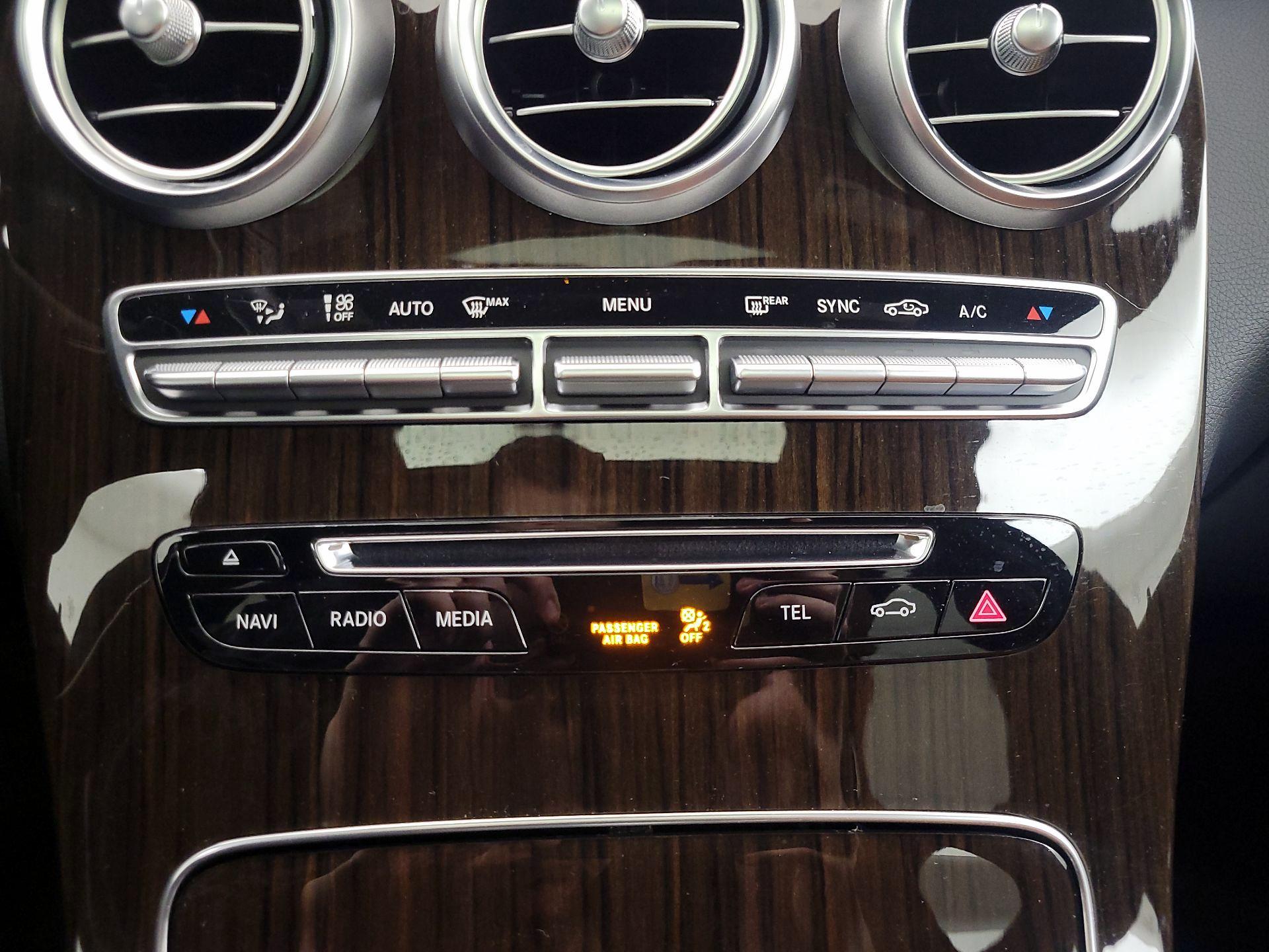 Thumbnail: 2019 Mercedes-Benz GLC - 17