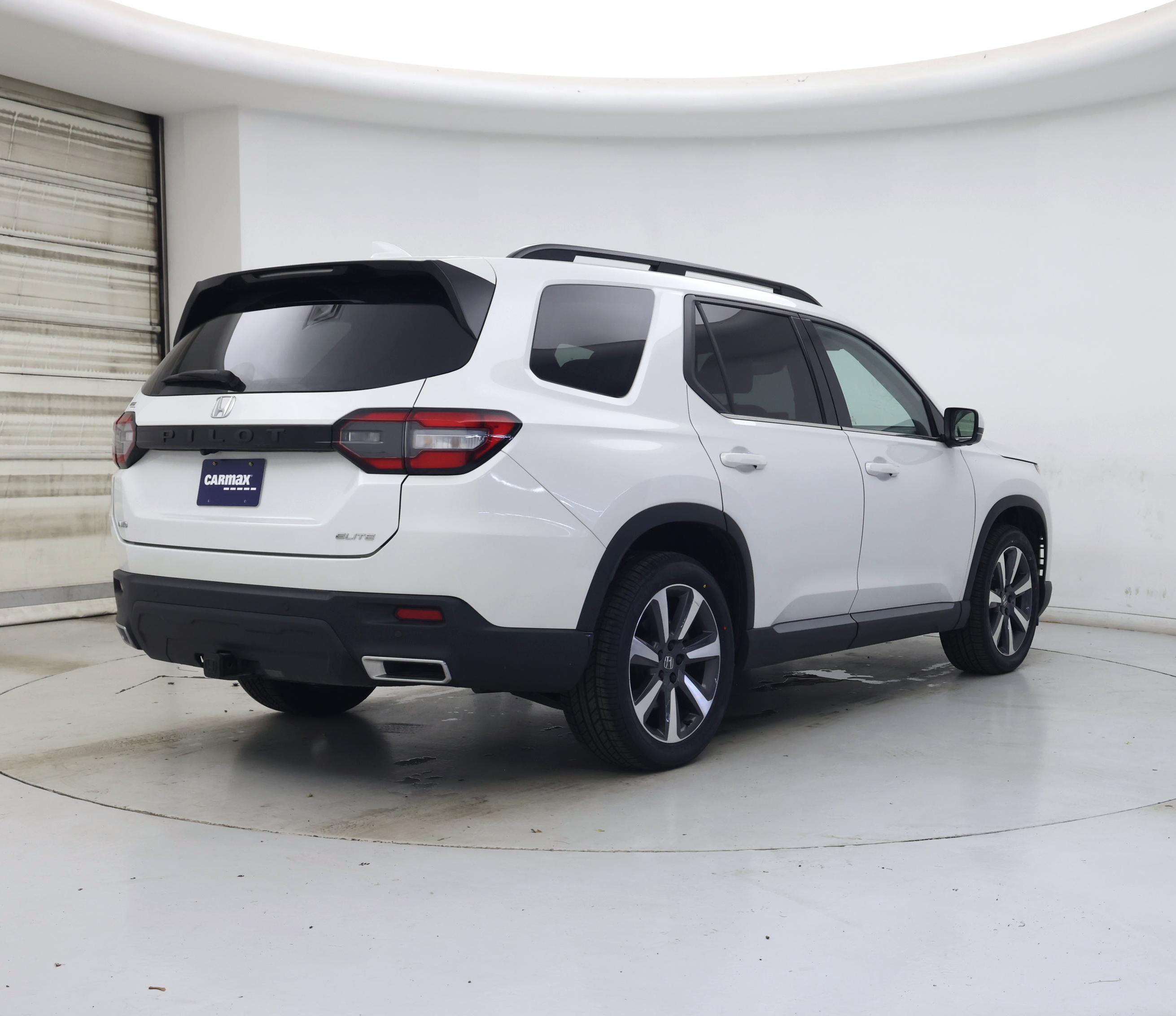 Thumbnail: 2023 Honda Pilot - 8