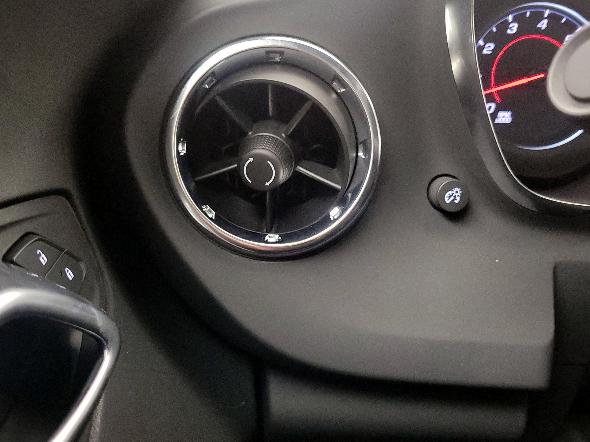 Thumbnail: 2022 Chevrolet Camaro - 13