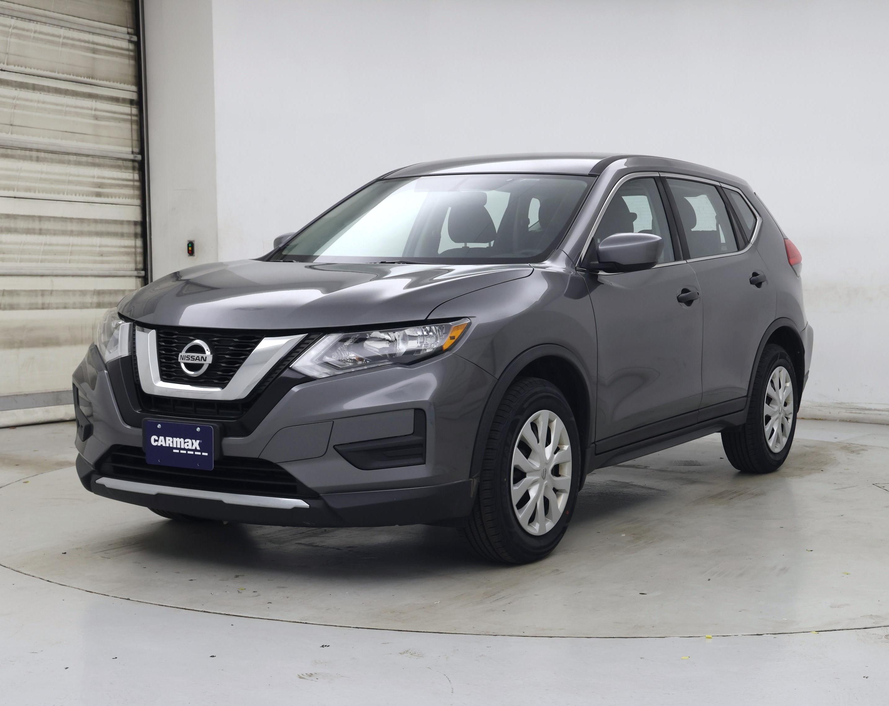 Thumbnail: 2017 Nissan Rogue - 4
