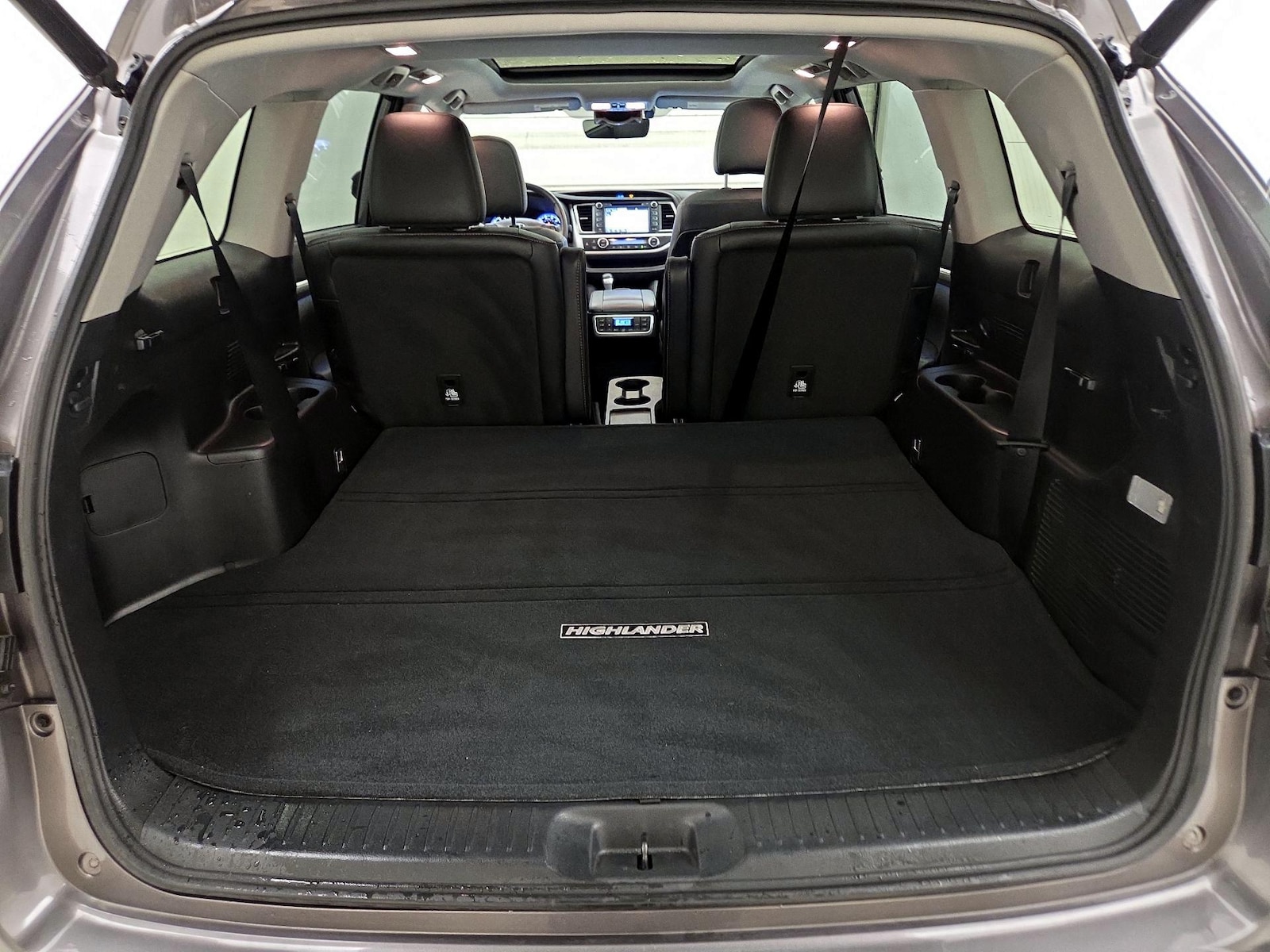 2019 Toyota Highlander Limited Platinum - Photo 25