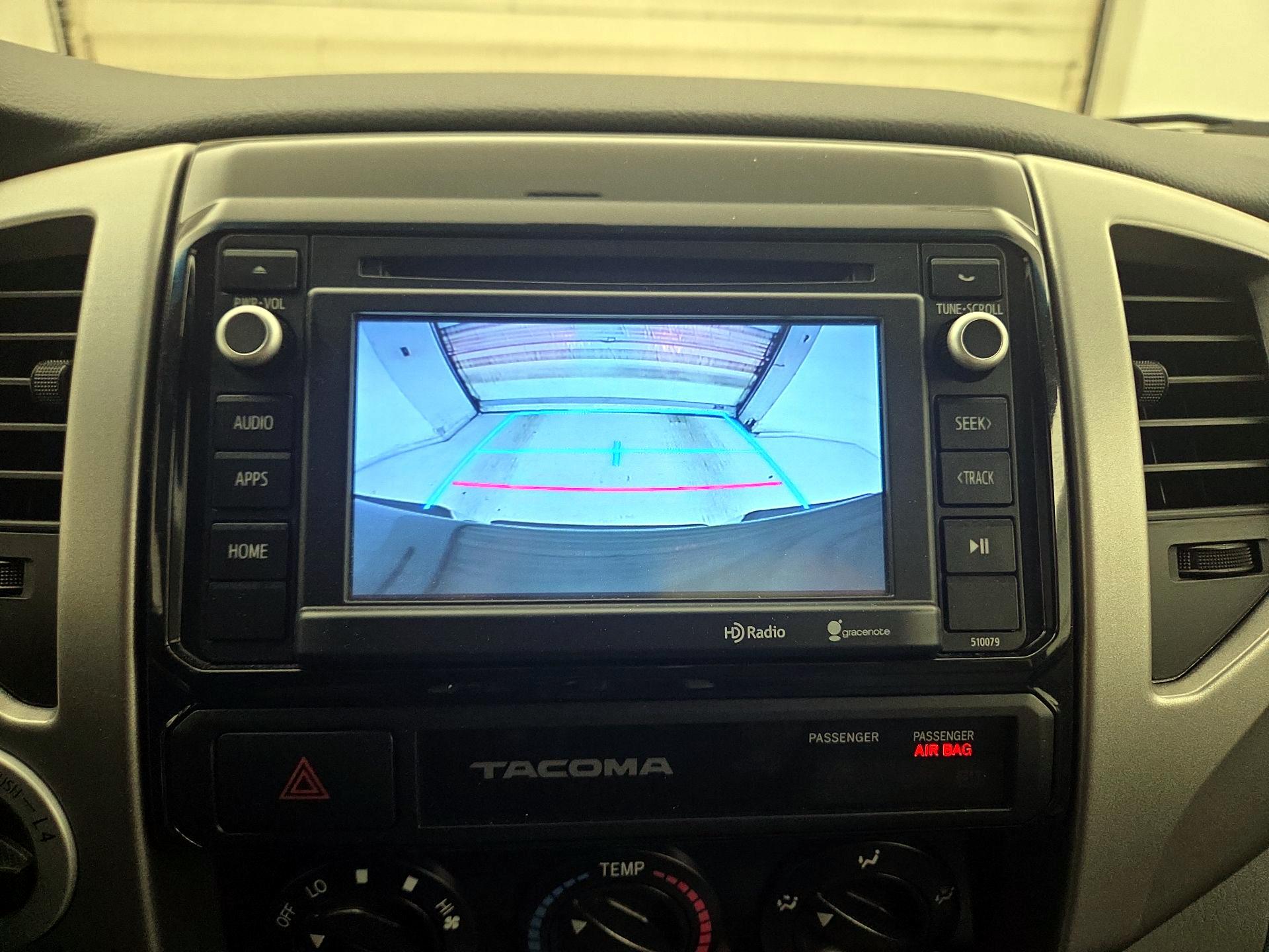 Thumbnail: 2015 Toyota Tacoma - 14