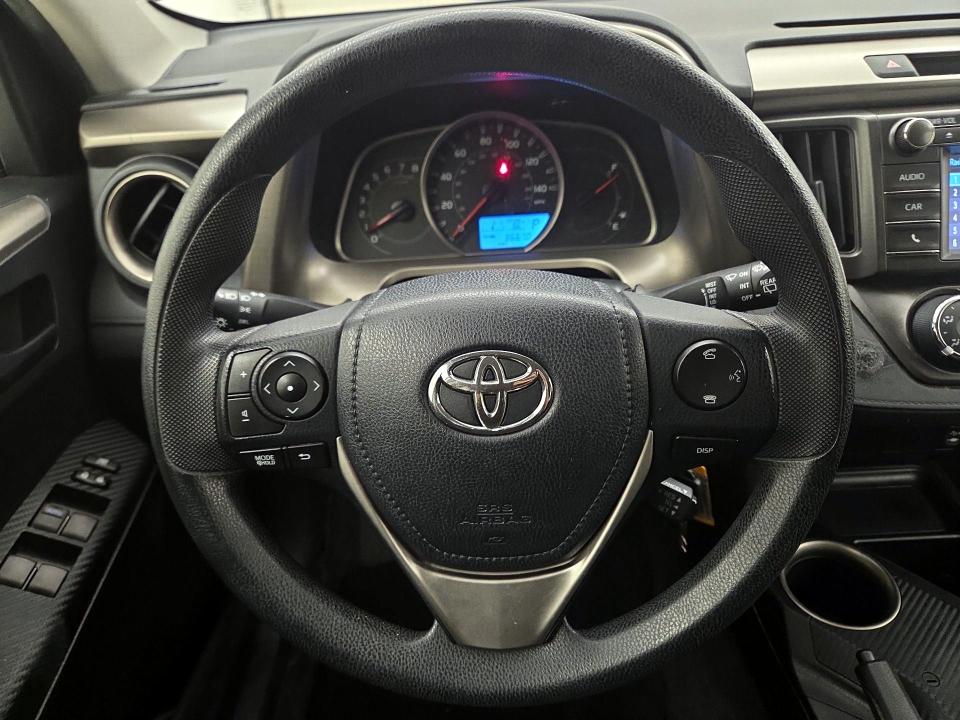 Thumbnail: 2015 Toyota RAV4 - 10