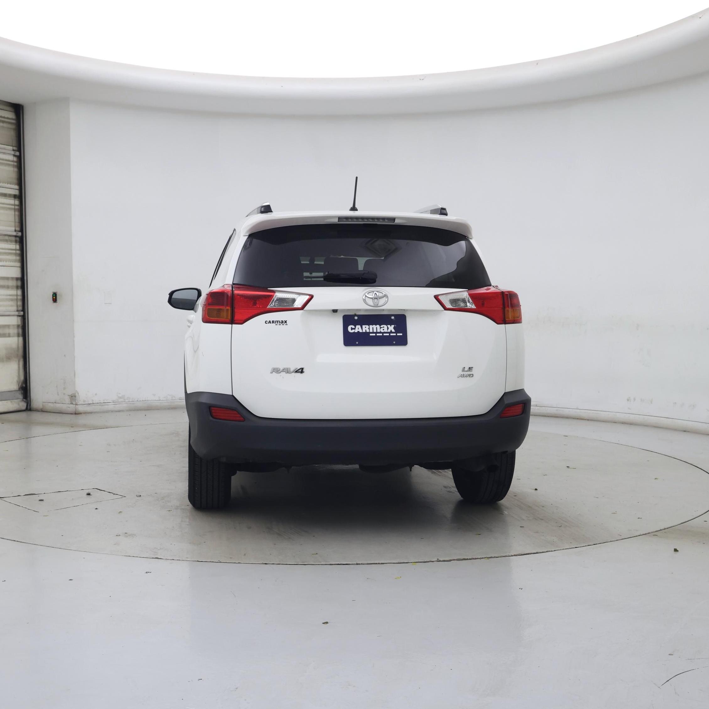 Thumbnail: 2015 Toyota RAV4 - 6