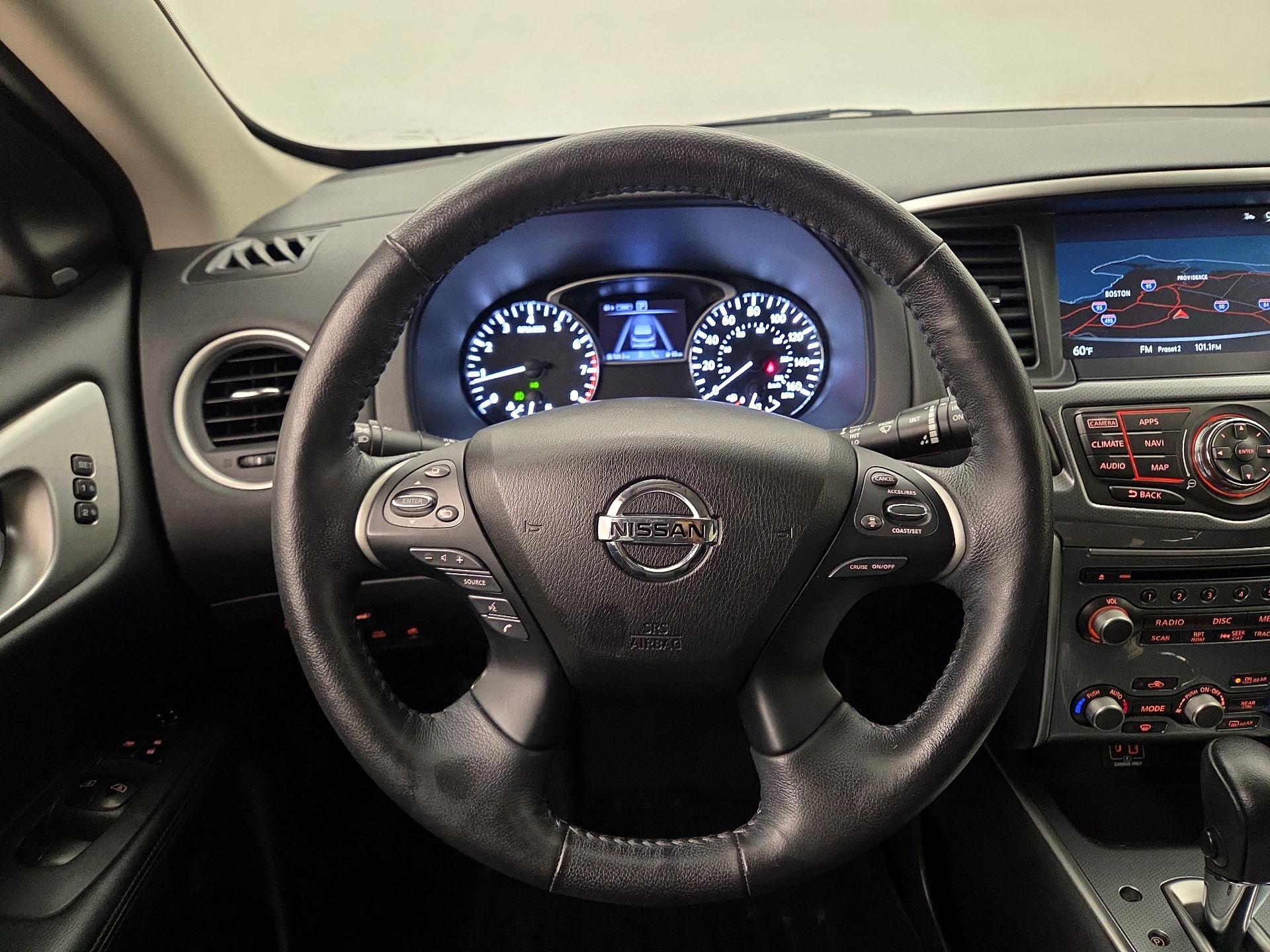 Thumbnail: 2020 Nissan Pathfinder - 10